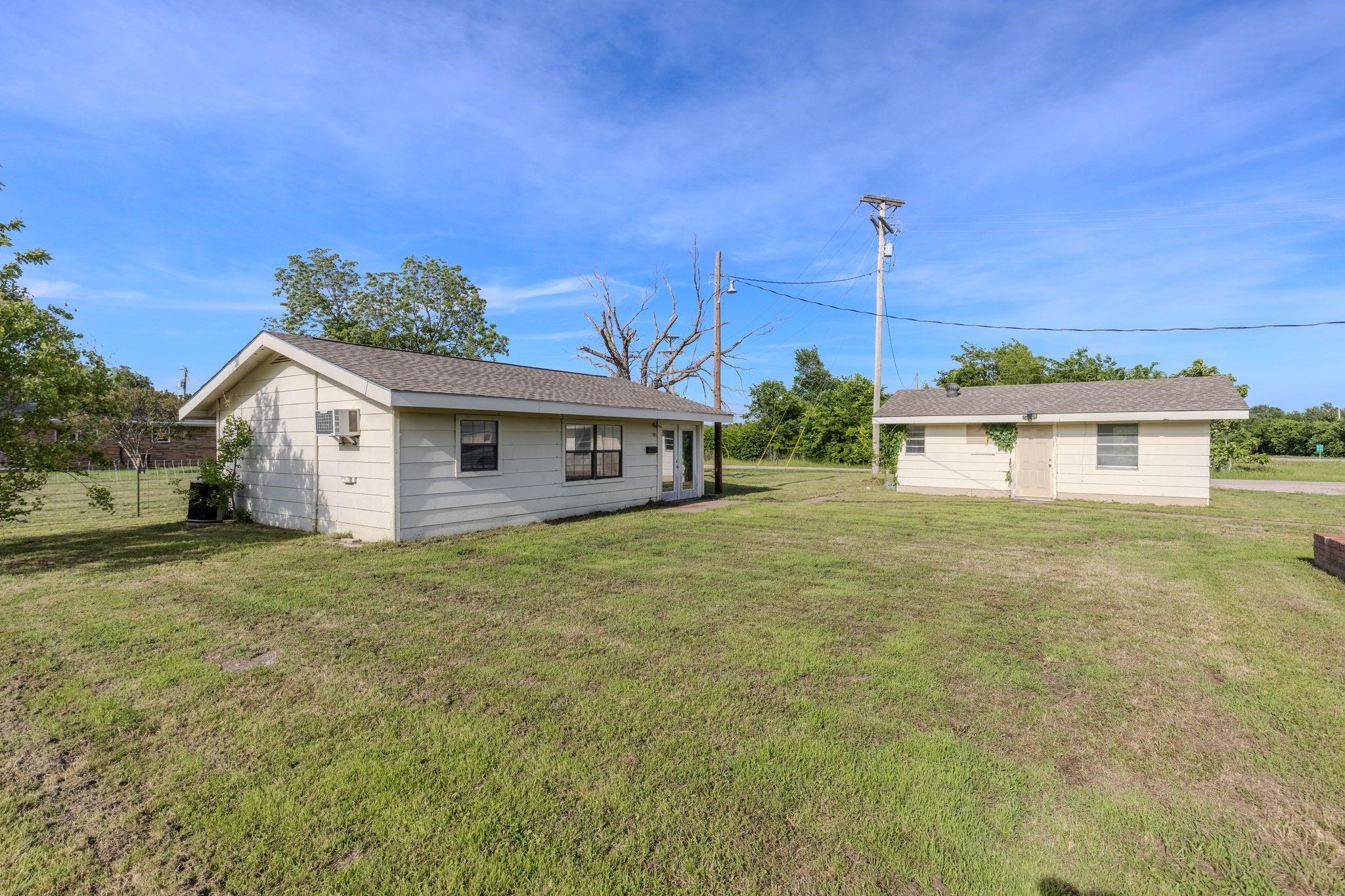 main property photo 3