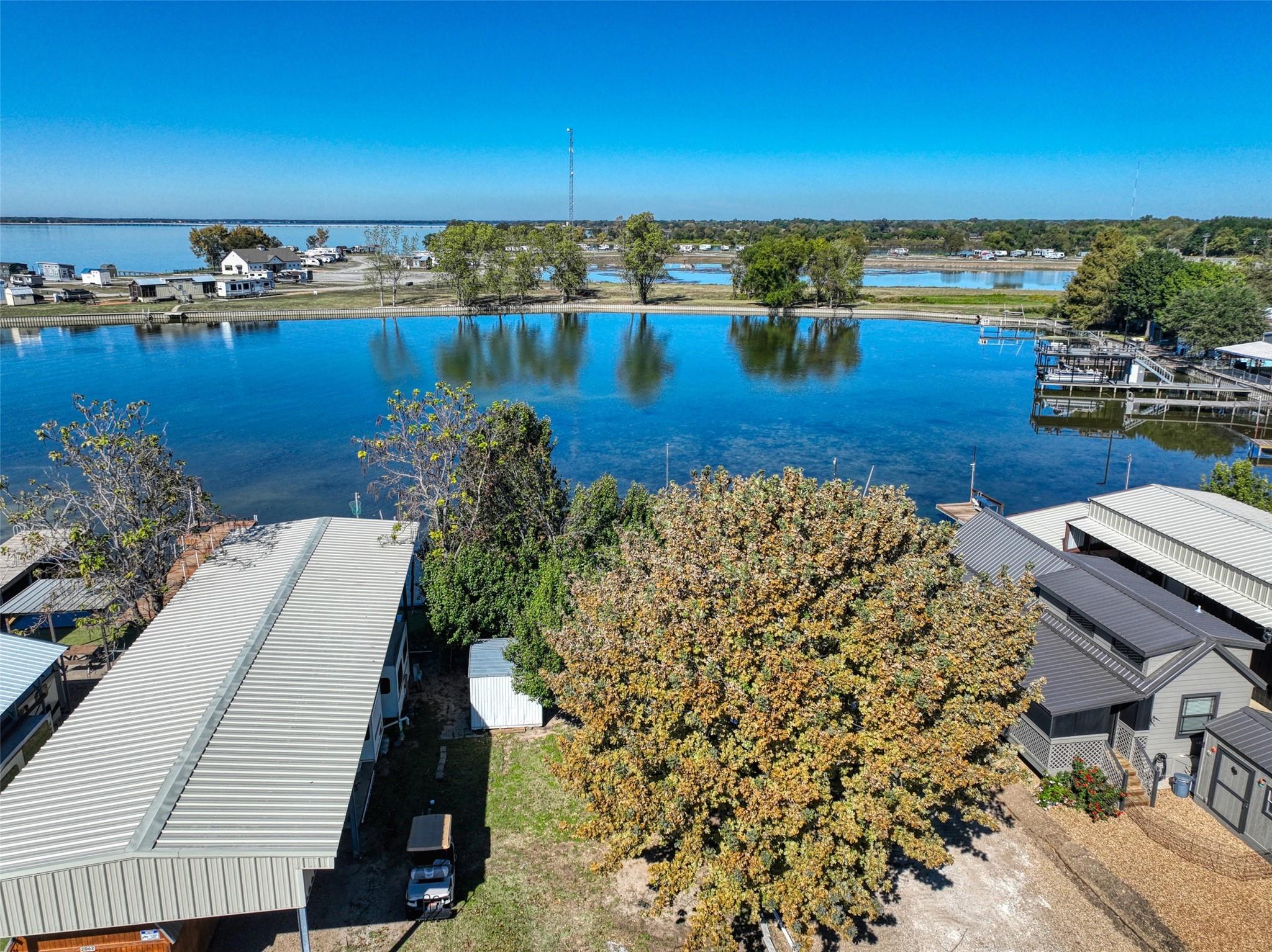 main property photo 6