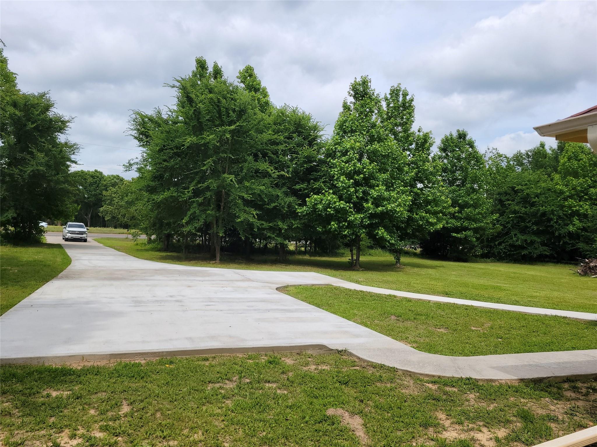 main property photo 15