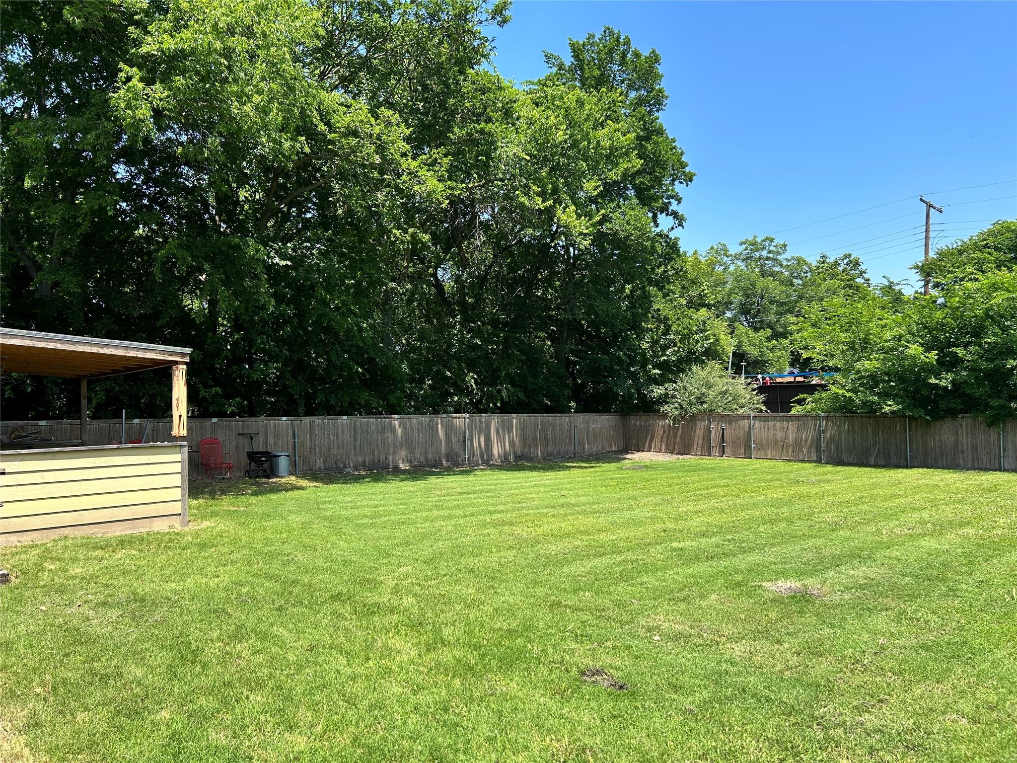 main property photo 19