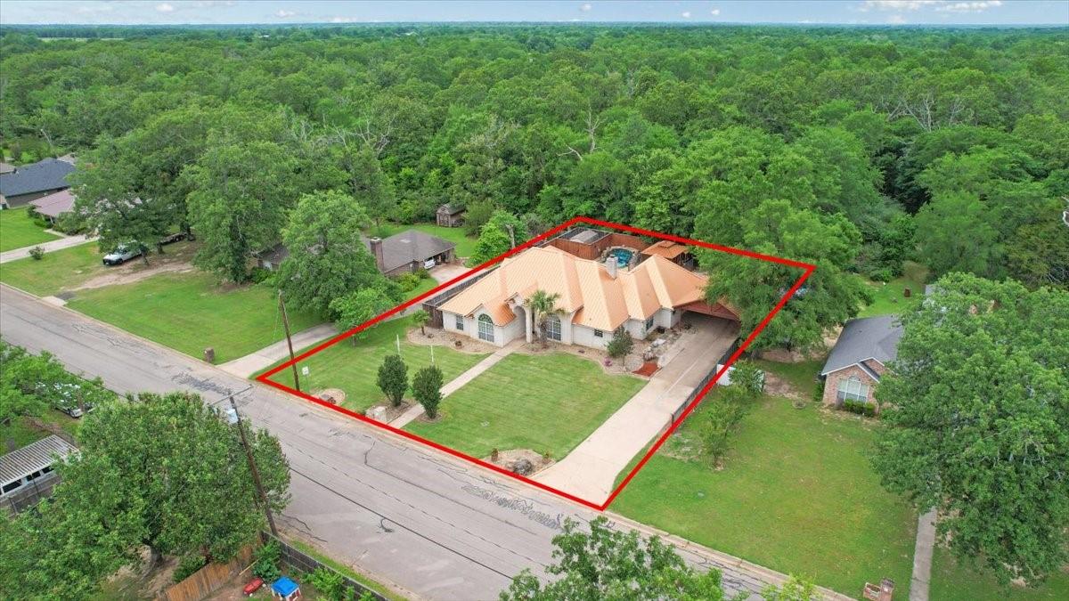 main property photo 33