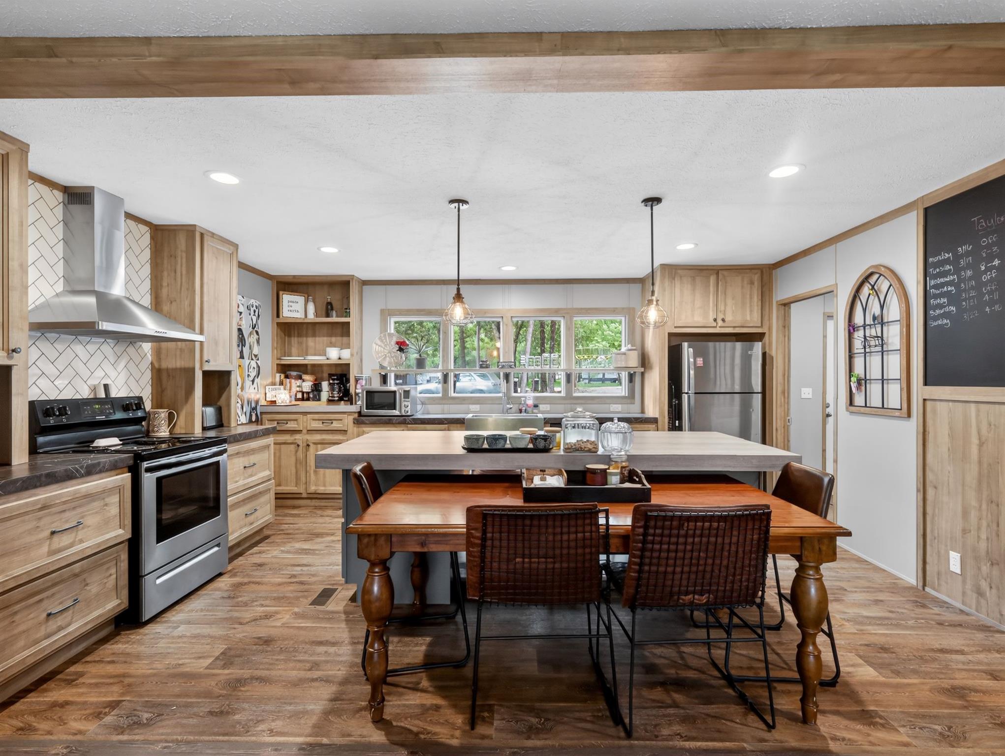 main property photo 16