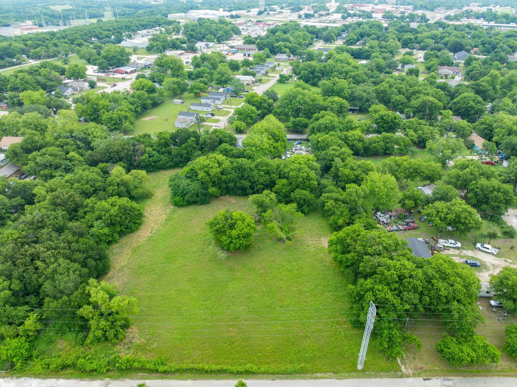 main property photo 18