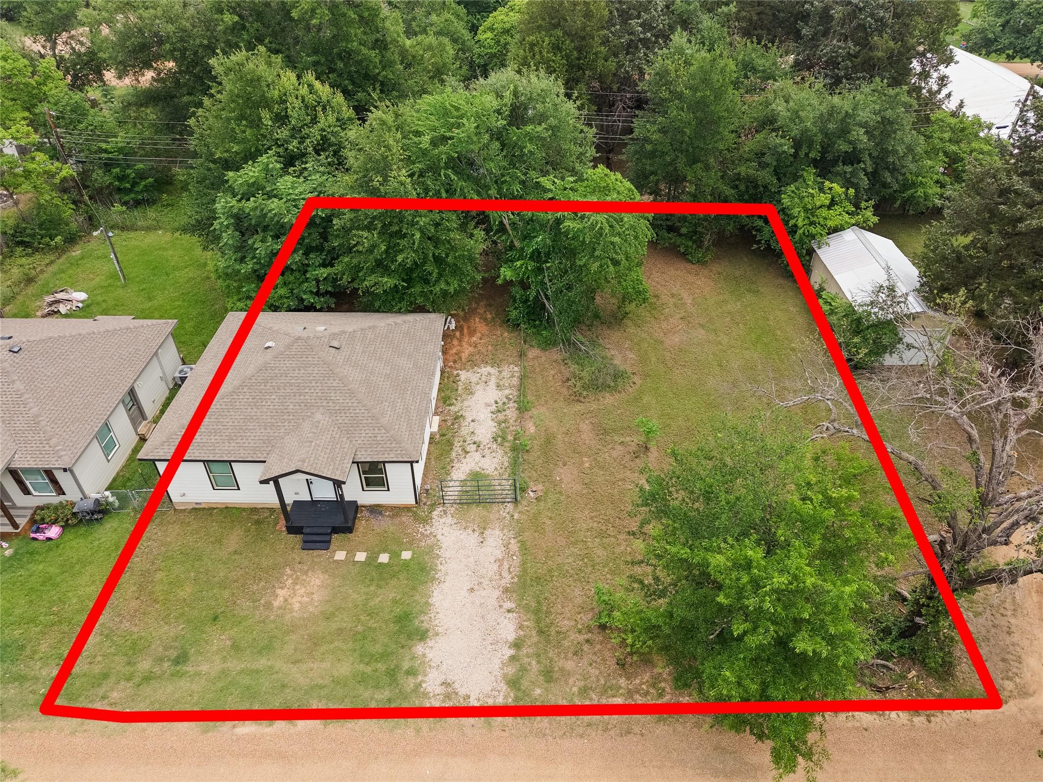 main property photo 14