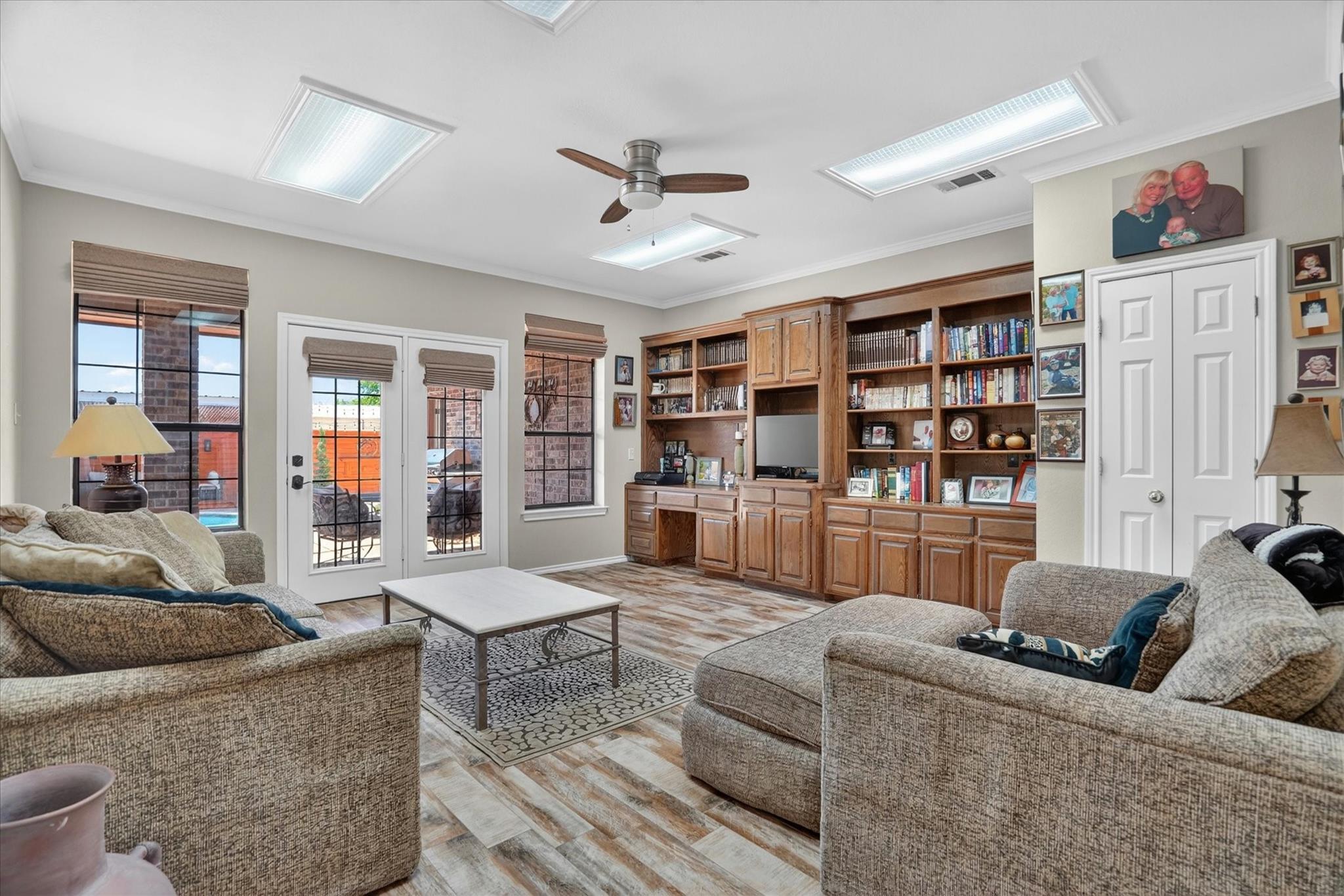 main property photo 16