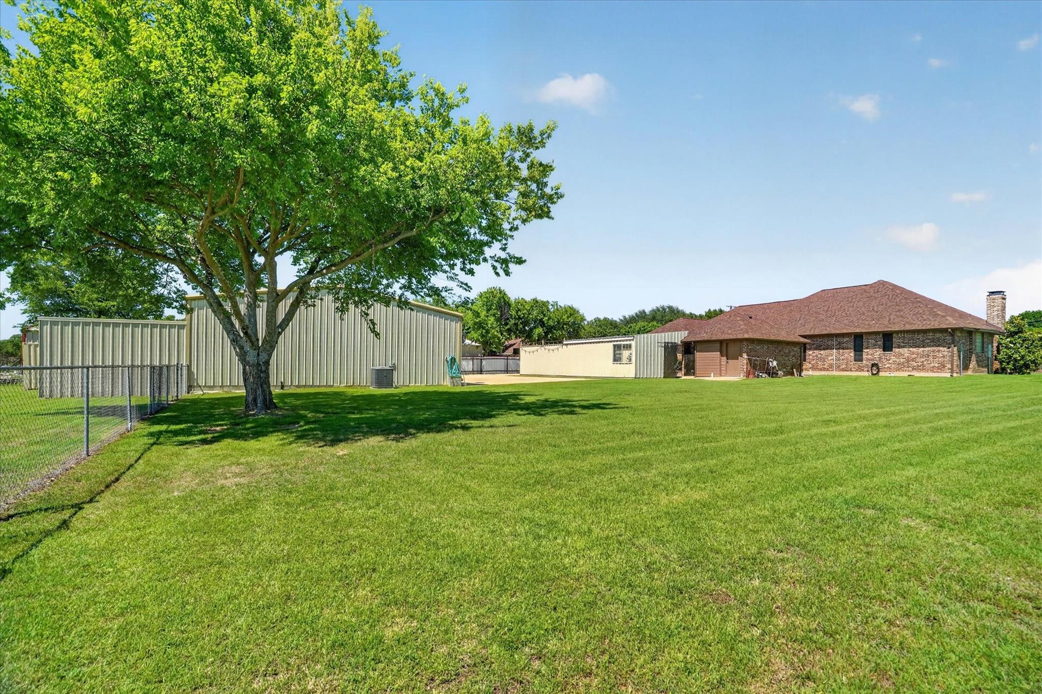 main property photo 39