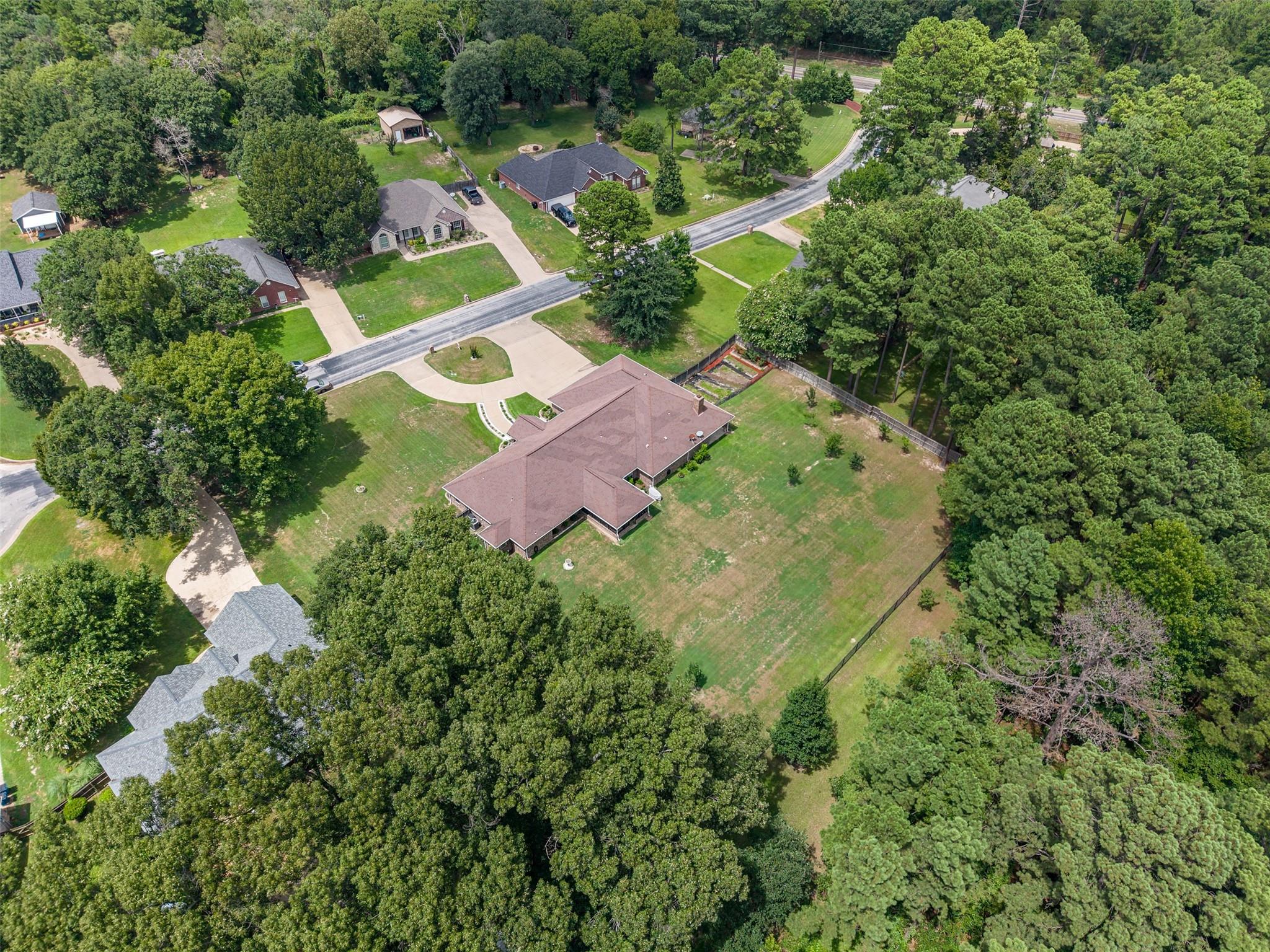 main property photo 37
