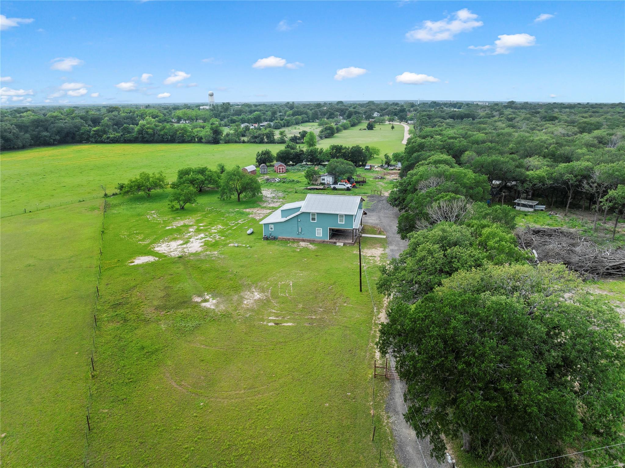 main property photo 30