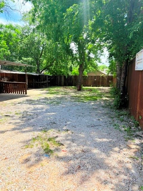 main property photo 11