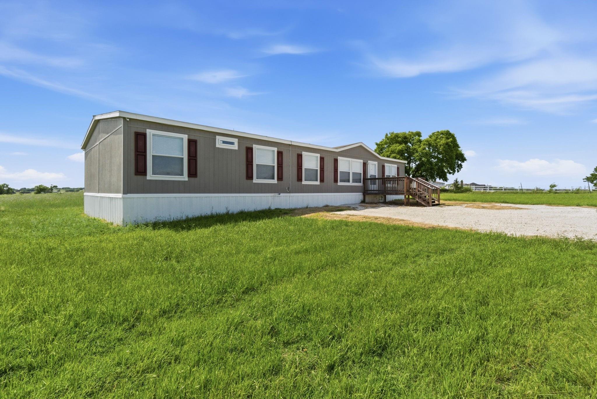 main property photo 6
