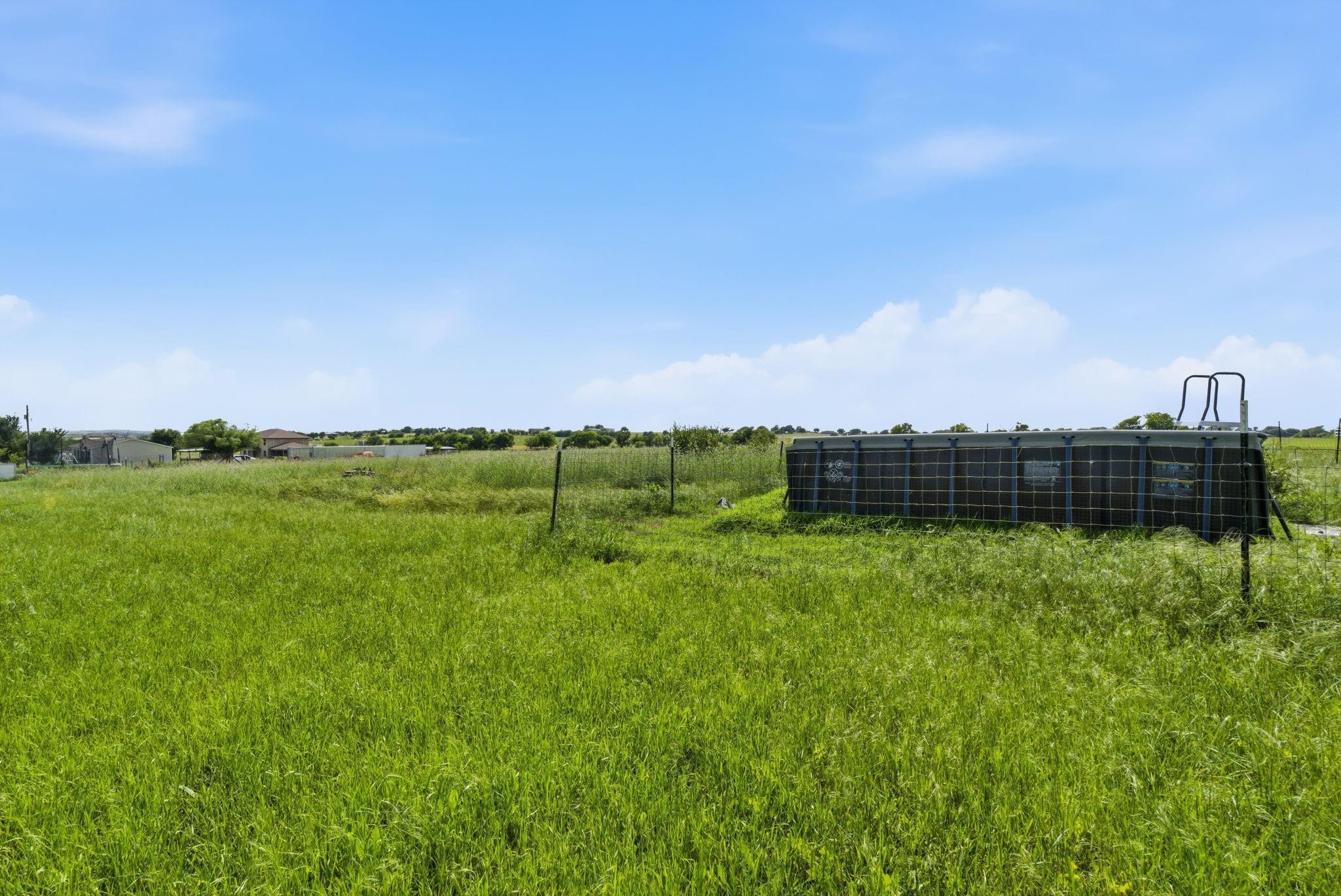 main property photo 8