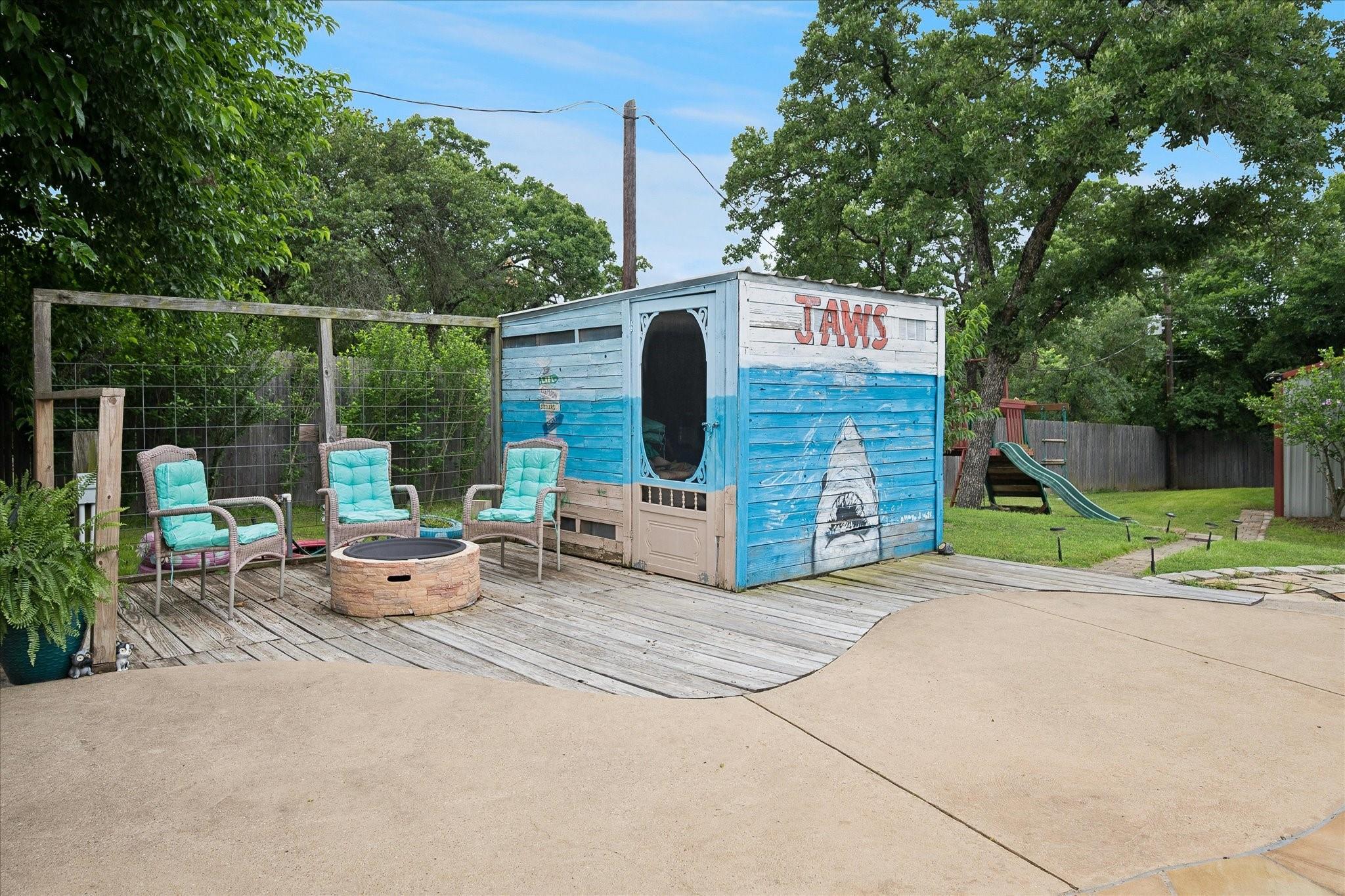 main property photo 23