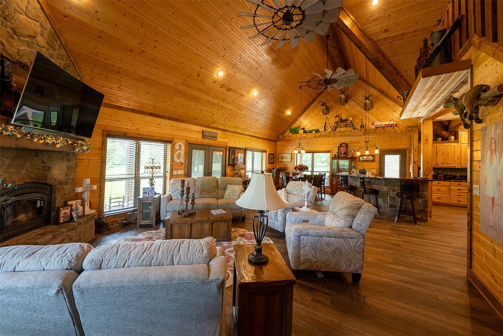 main property photo 8