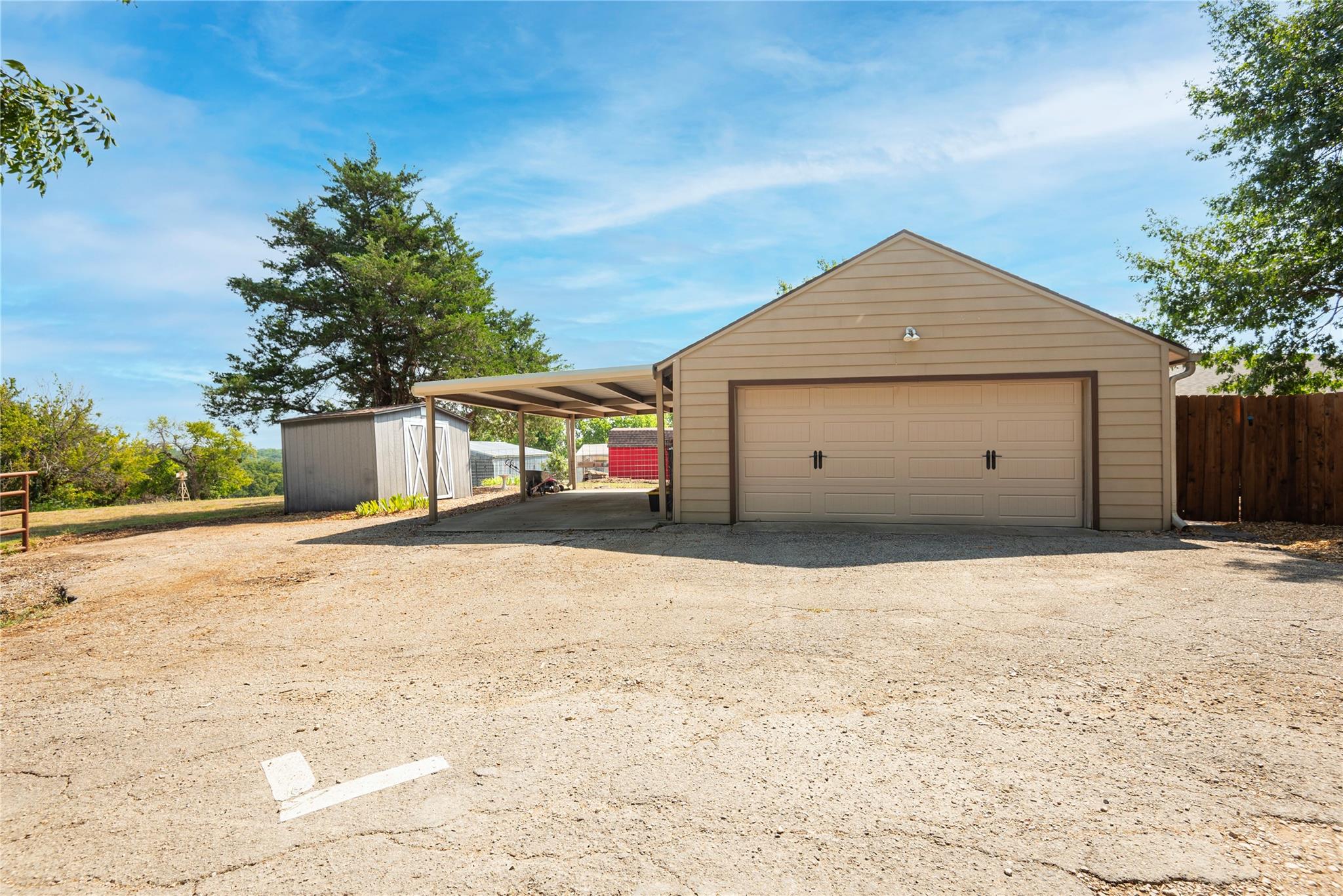 main property photo 19