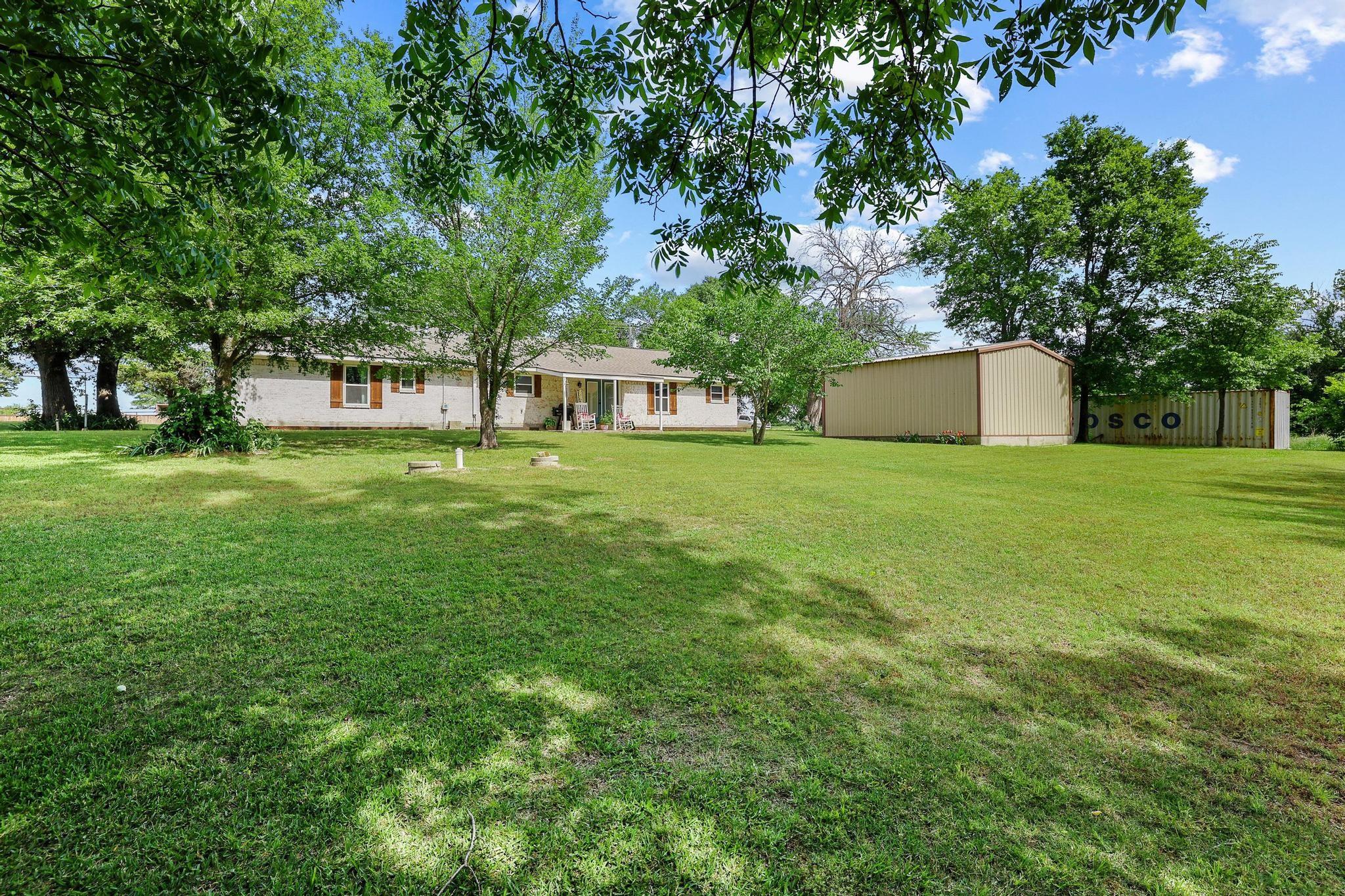 main property photo 31