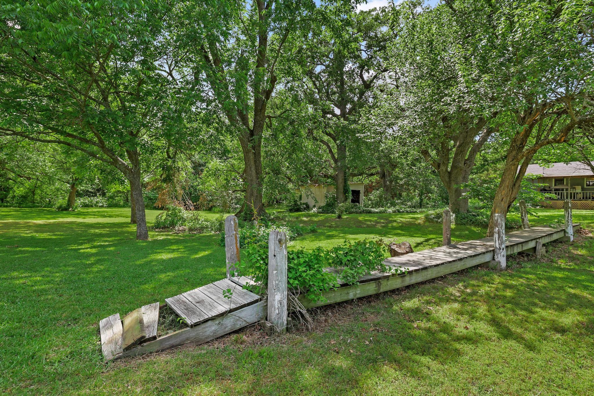 main property photo 34