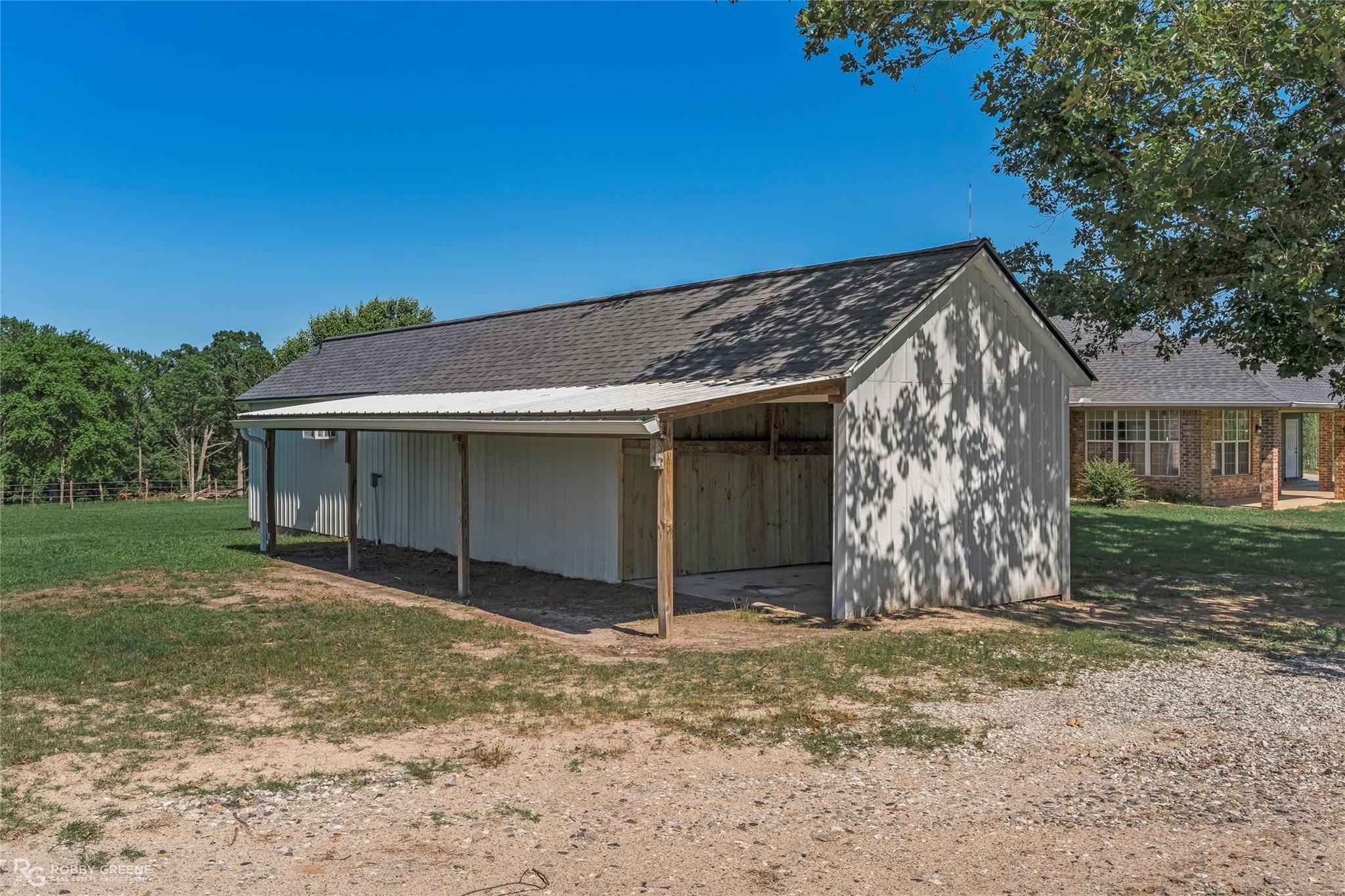 main property photo 26