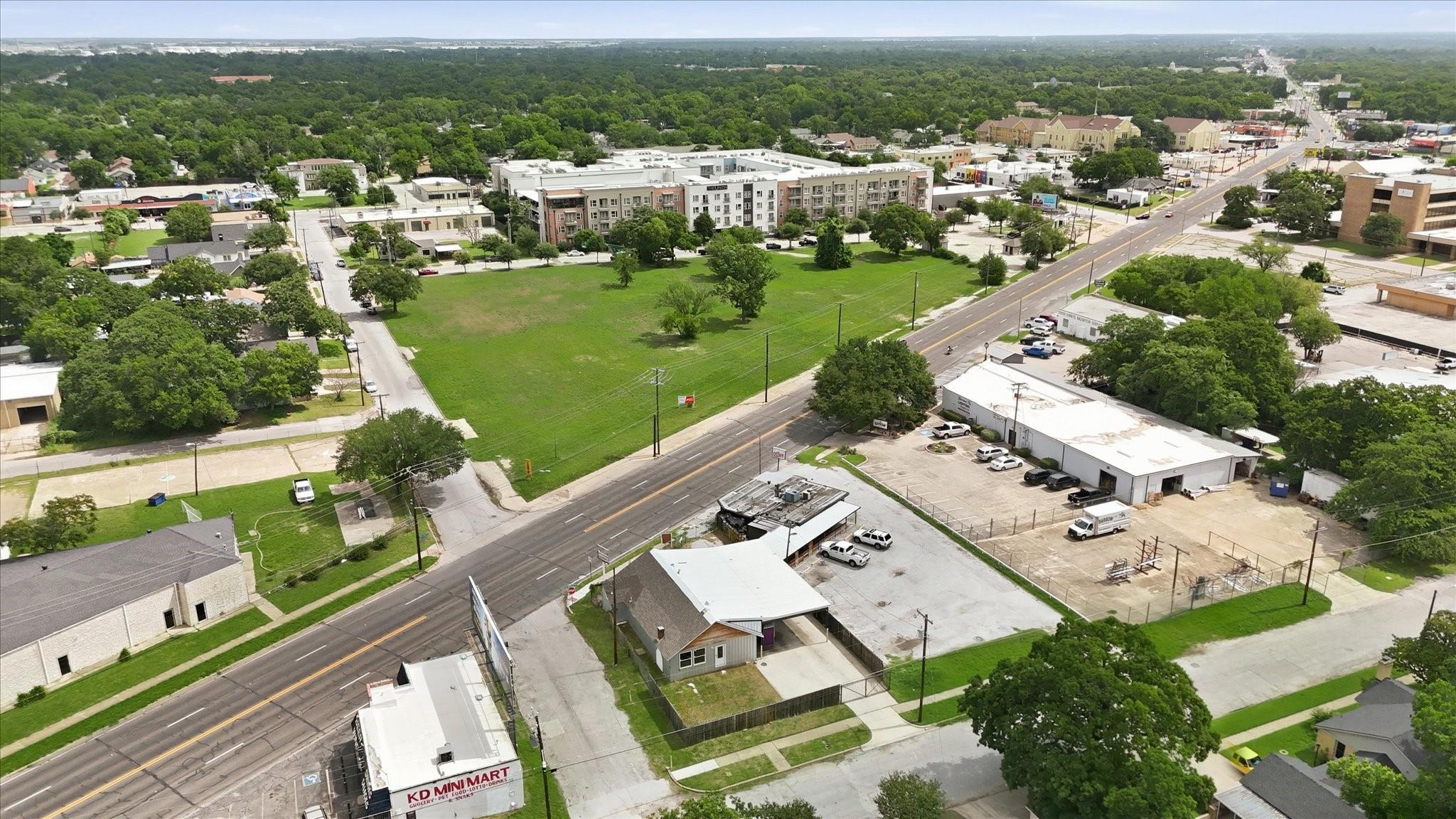 main property photo 20