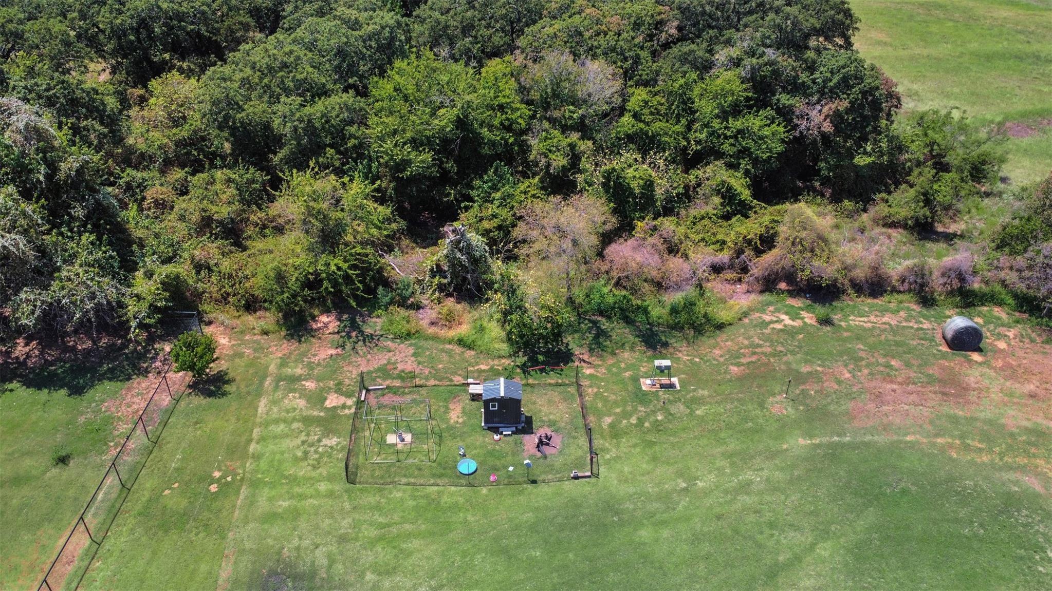 main property photo 35