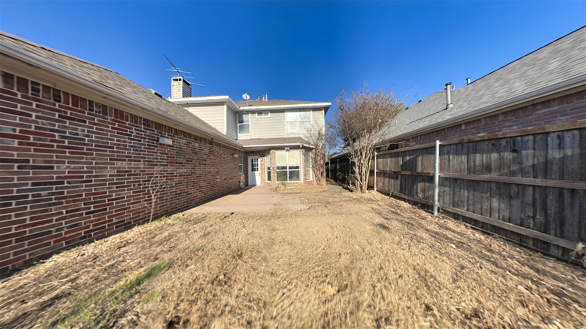 main property photo 5