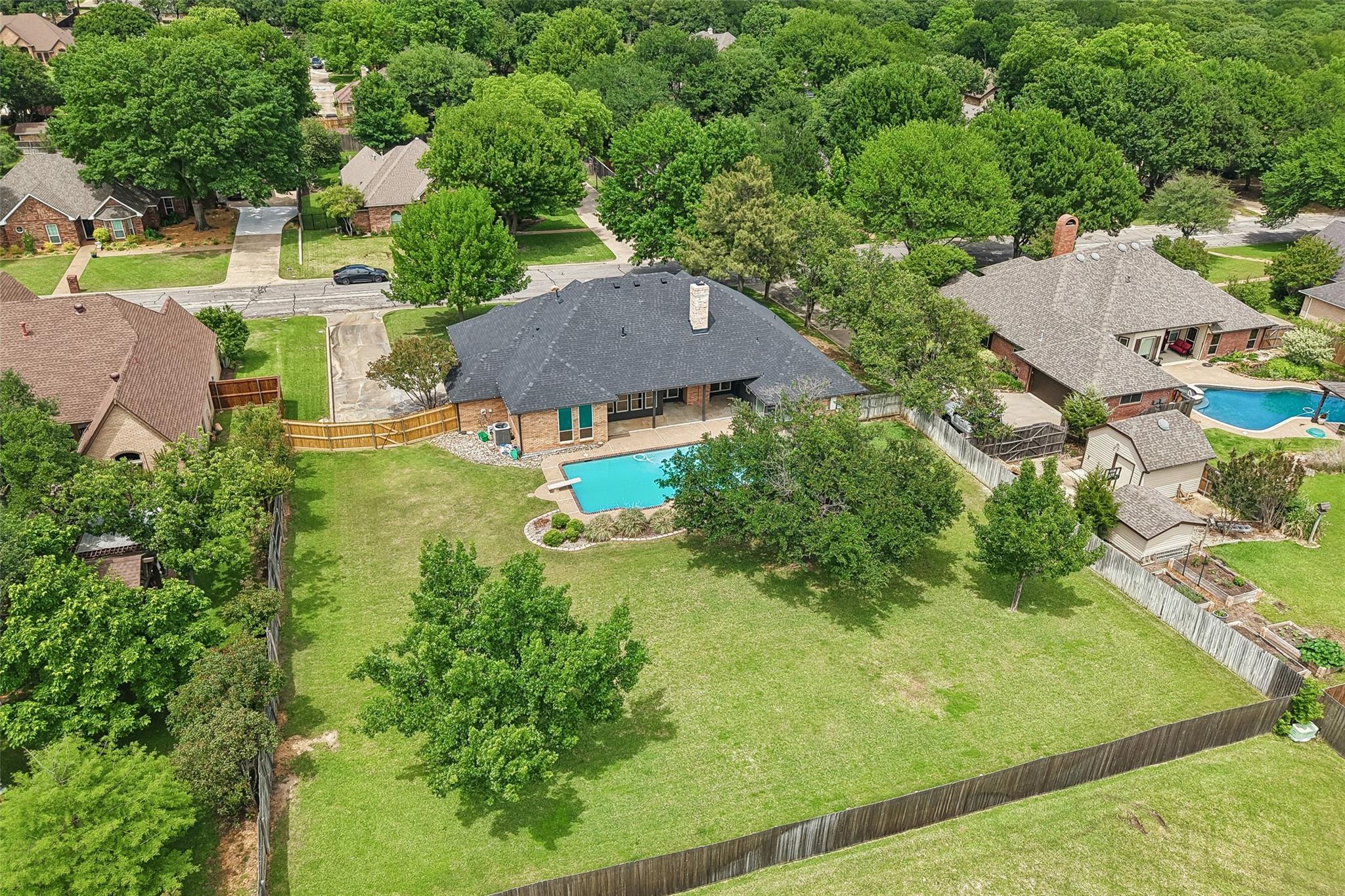 main property photo 34