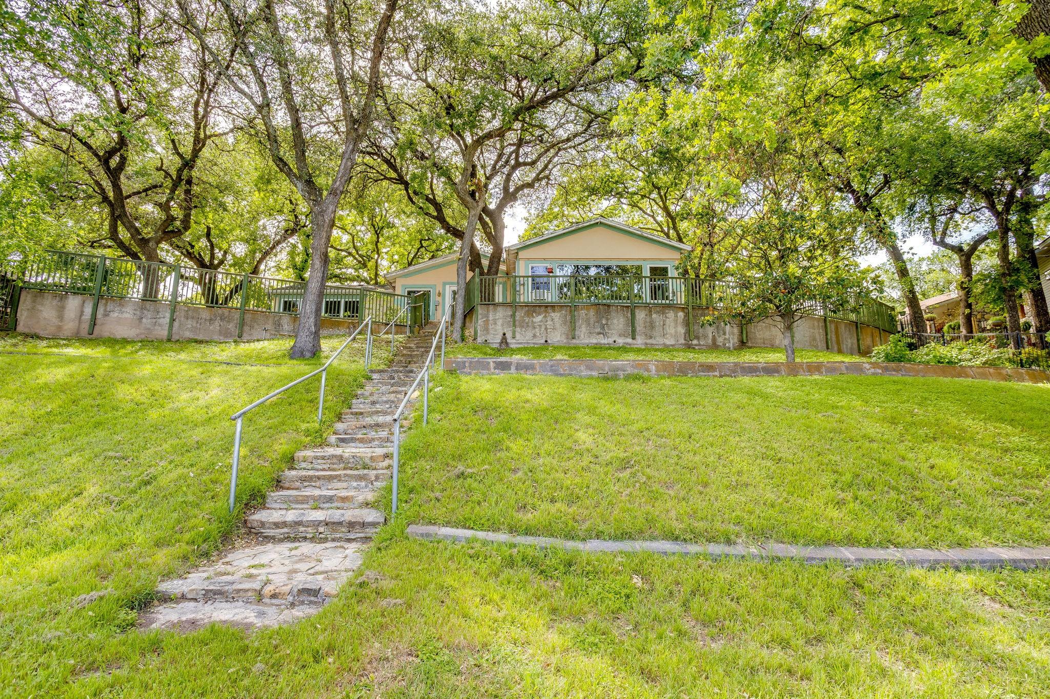 main property photo 38