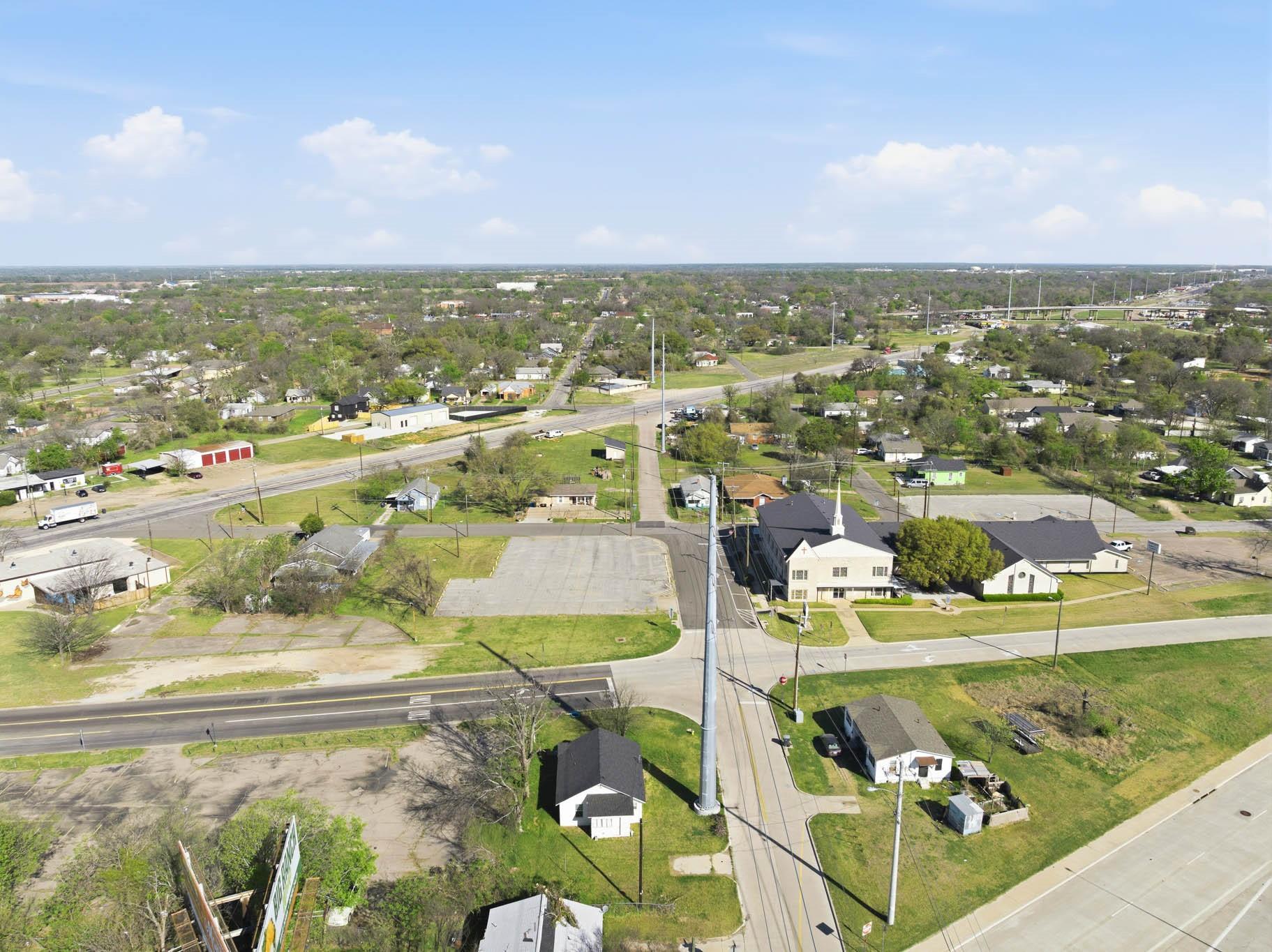 main property photo 19