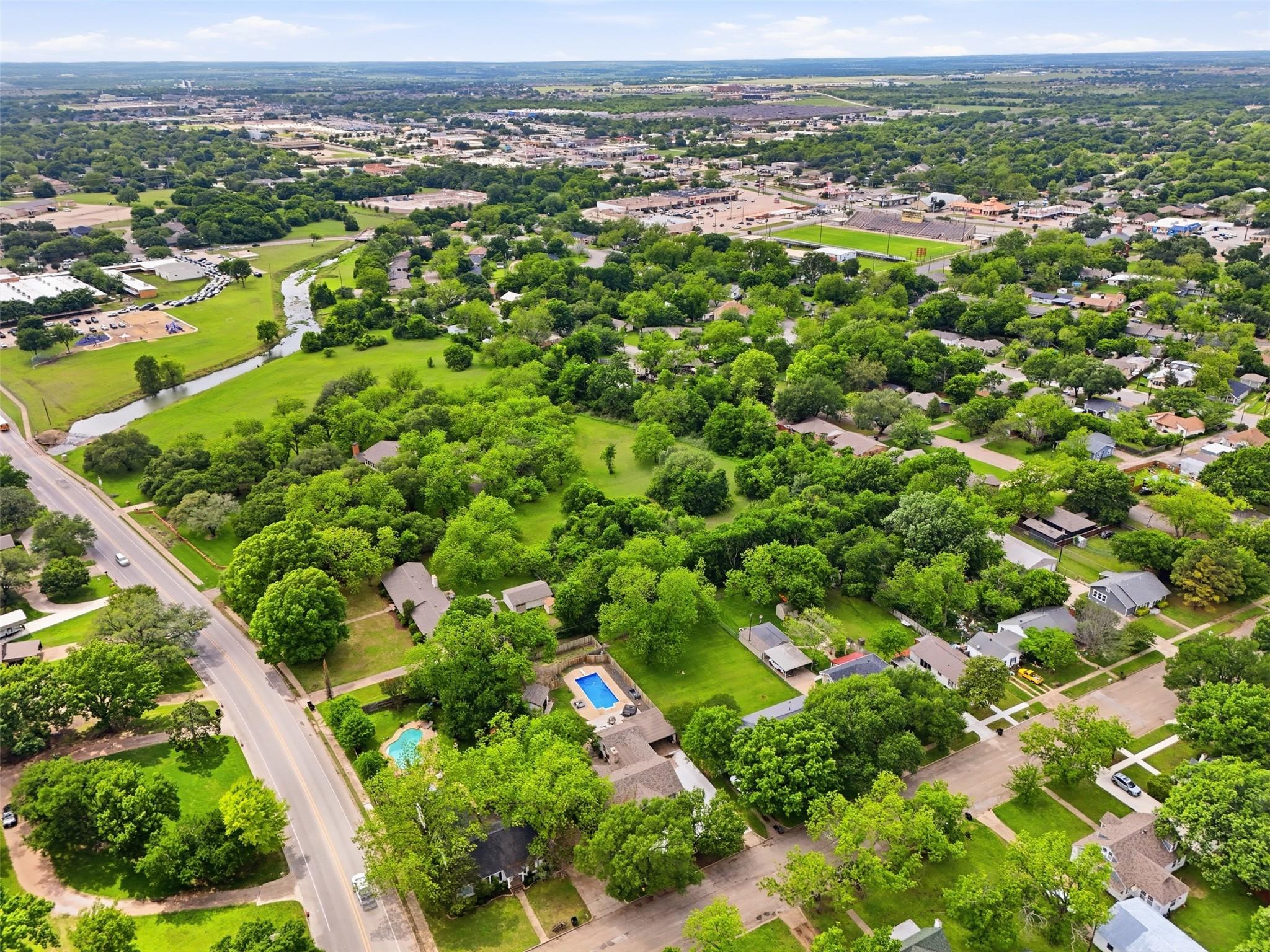 main property photo 34