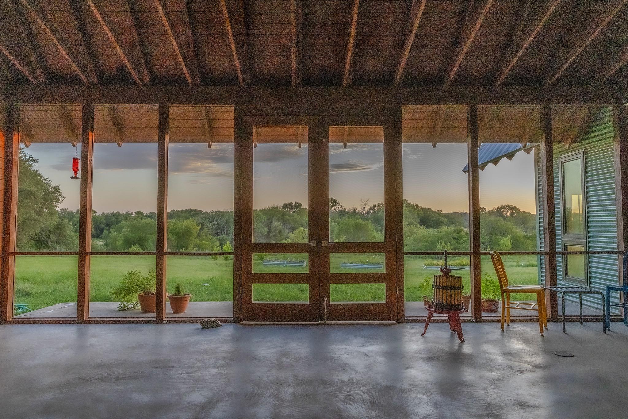 main property photo 17