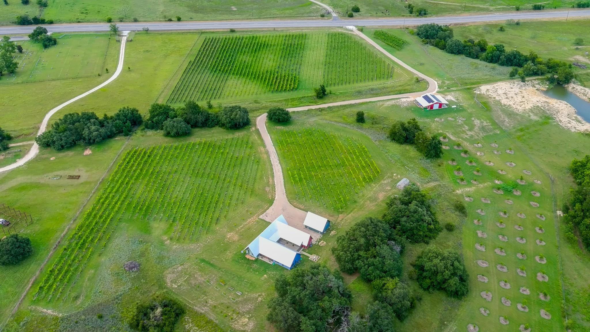 main property photo 6