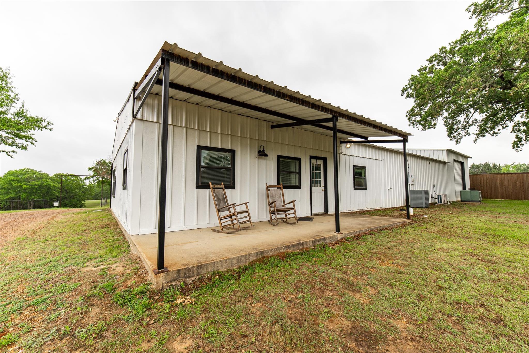 main property photo 21