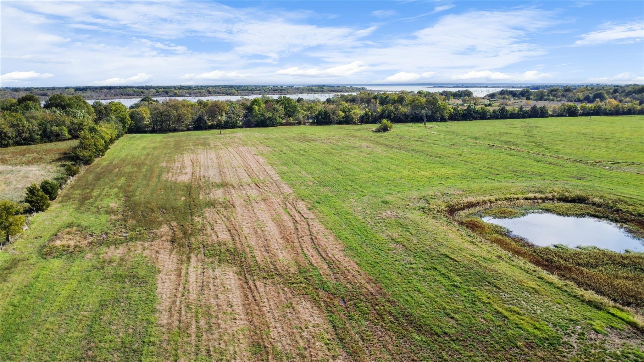main property photo 9
