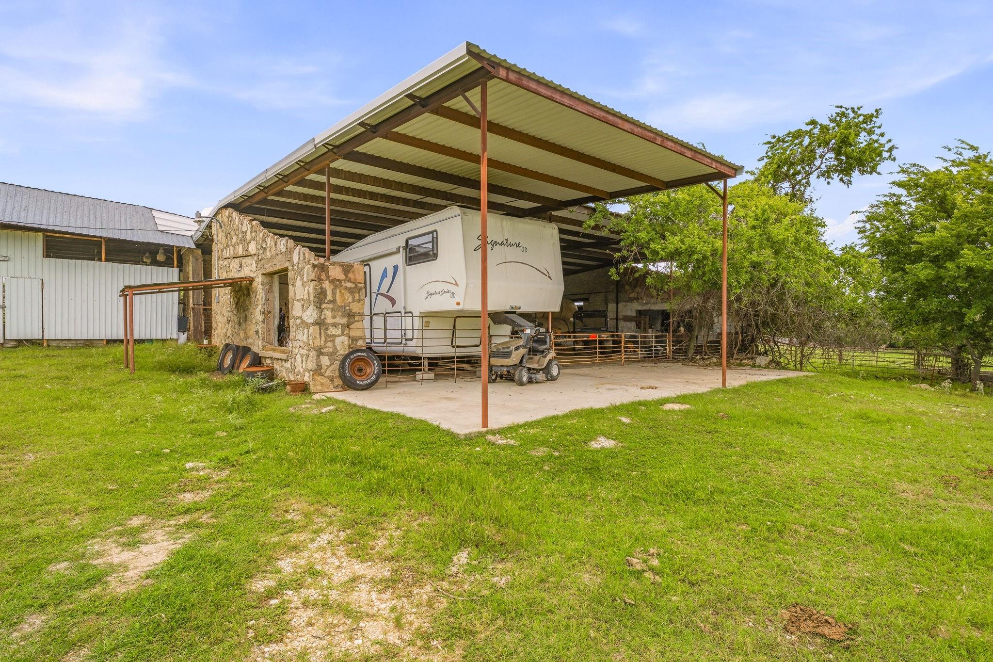 main property photo 27