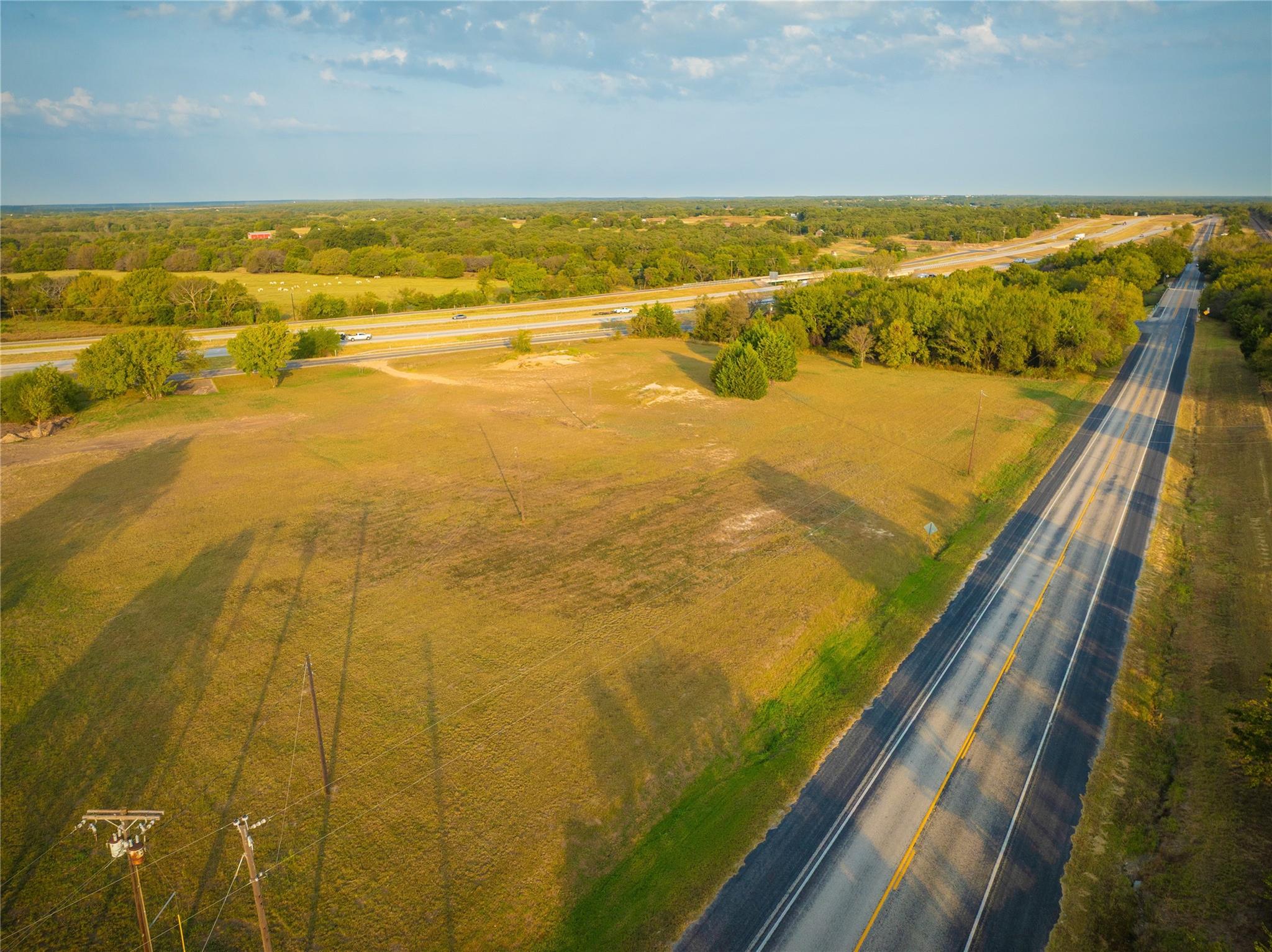 main property photo 32