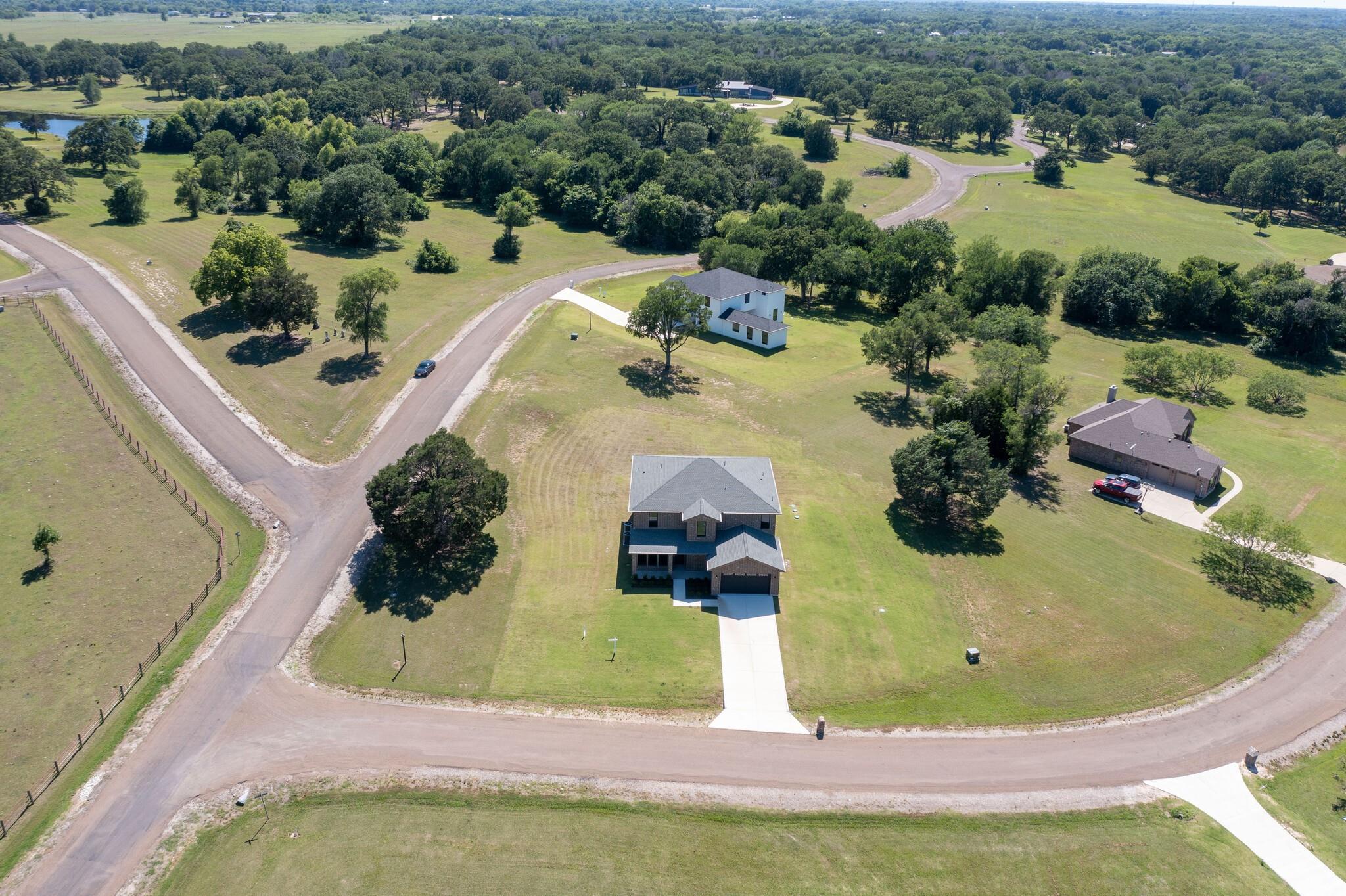 main property photo 5