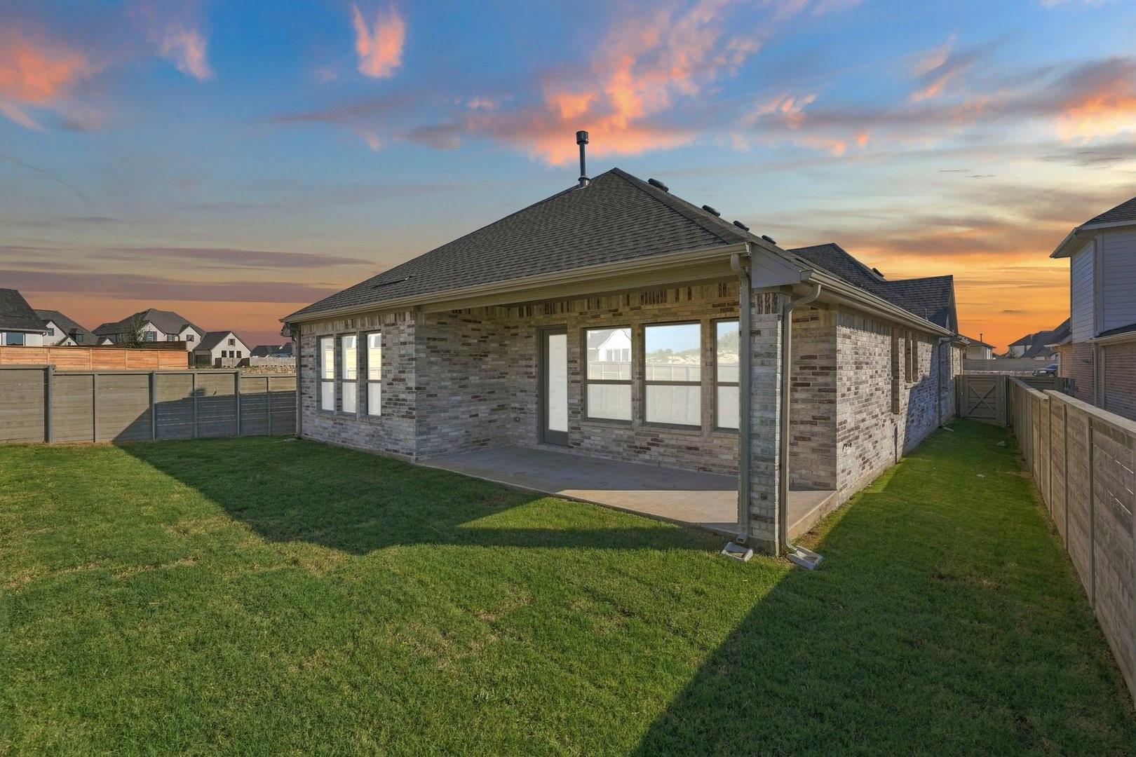 main property photo 33