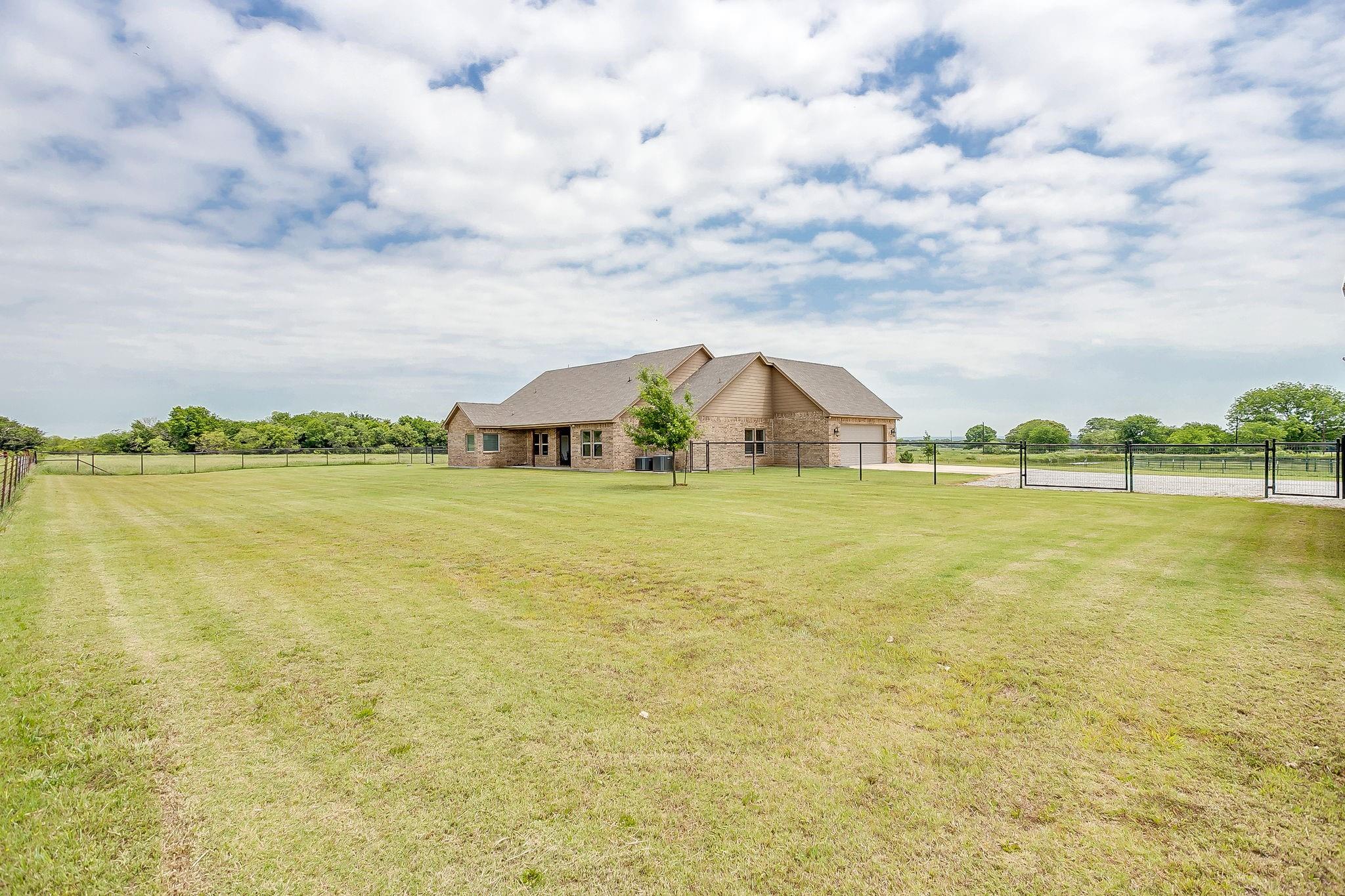 main property photo 35