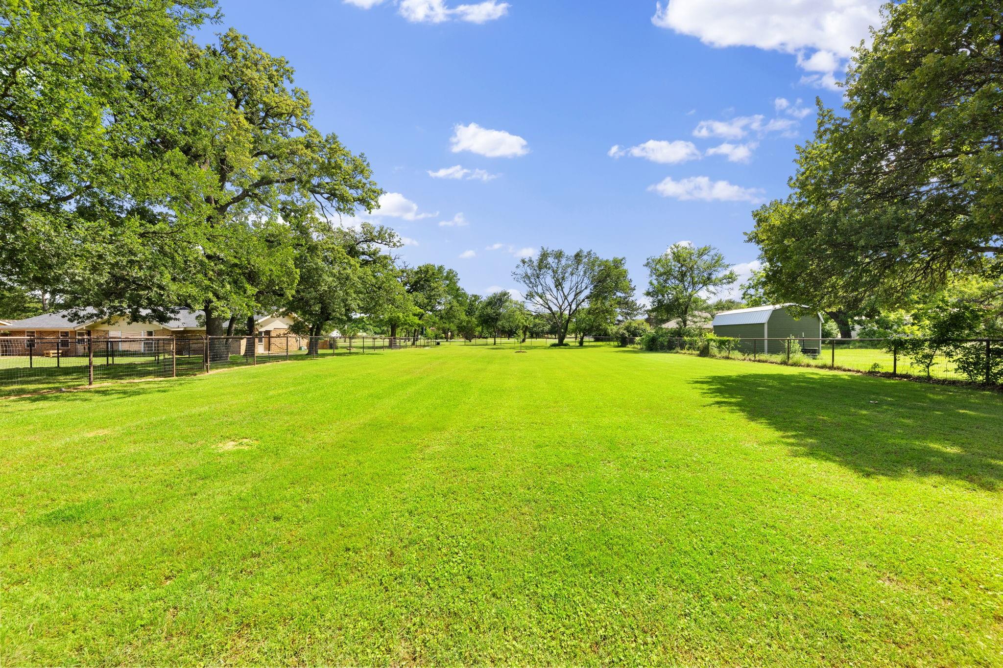 main property photo 23