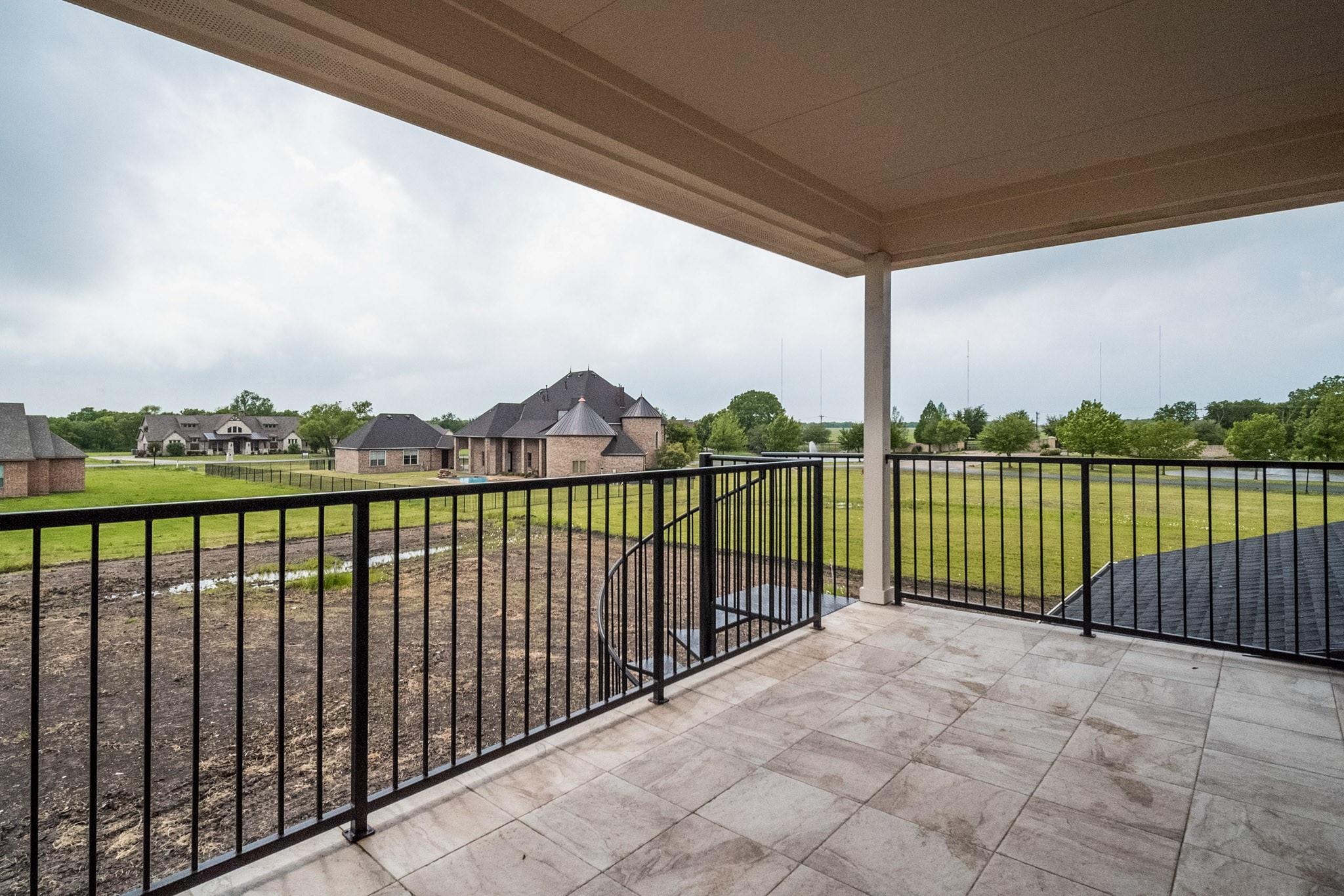 main property photo 30