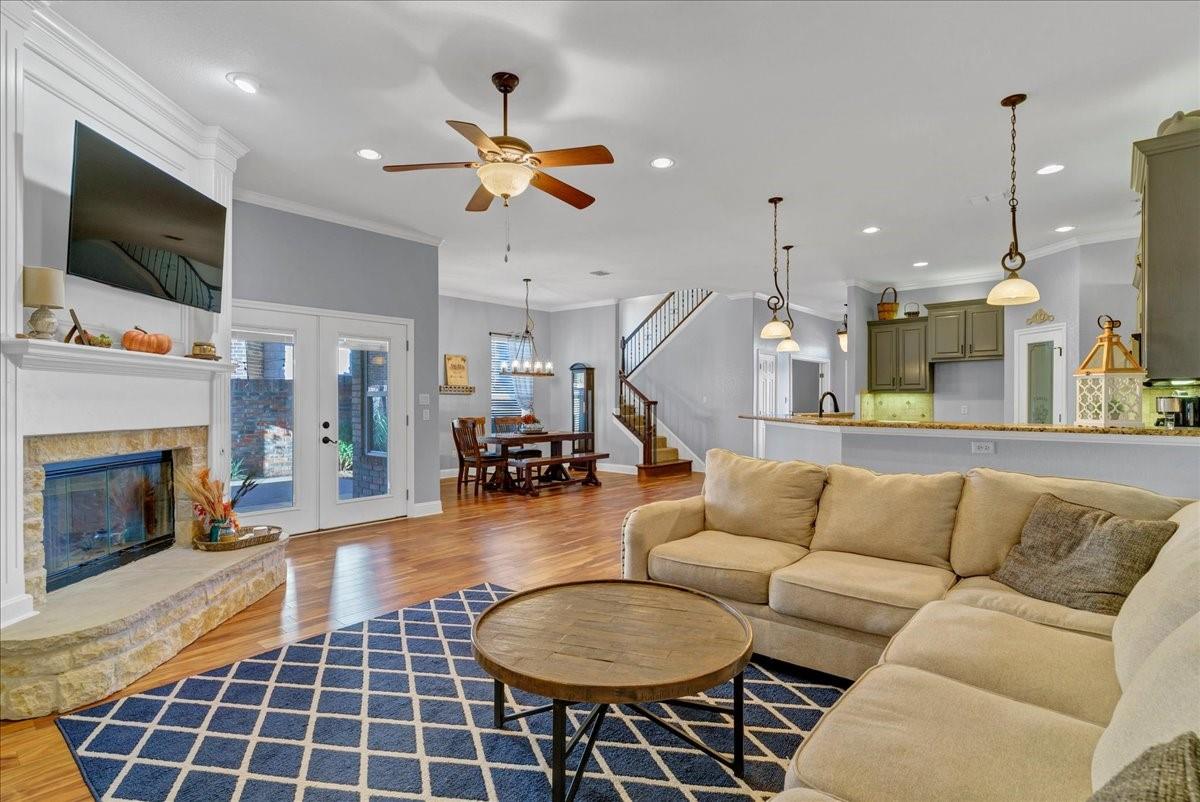 main property photo 13