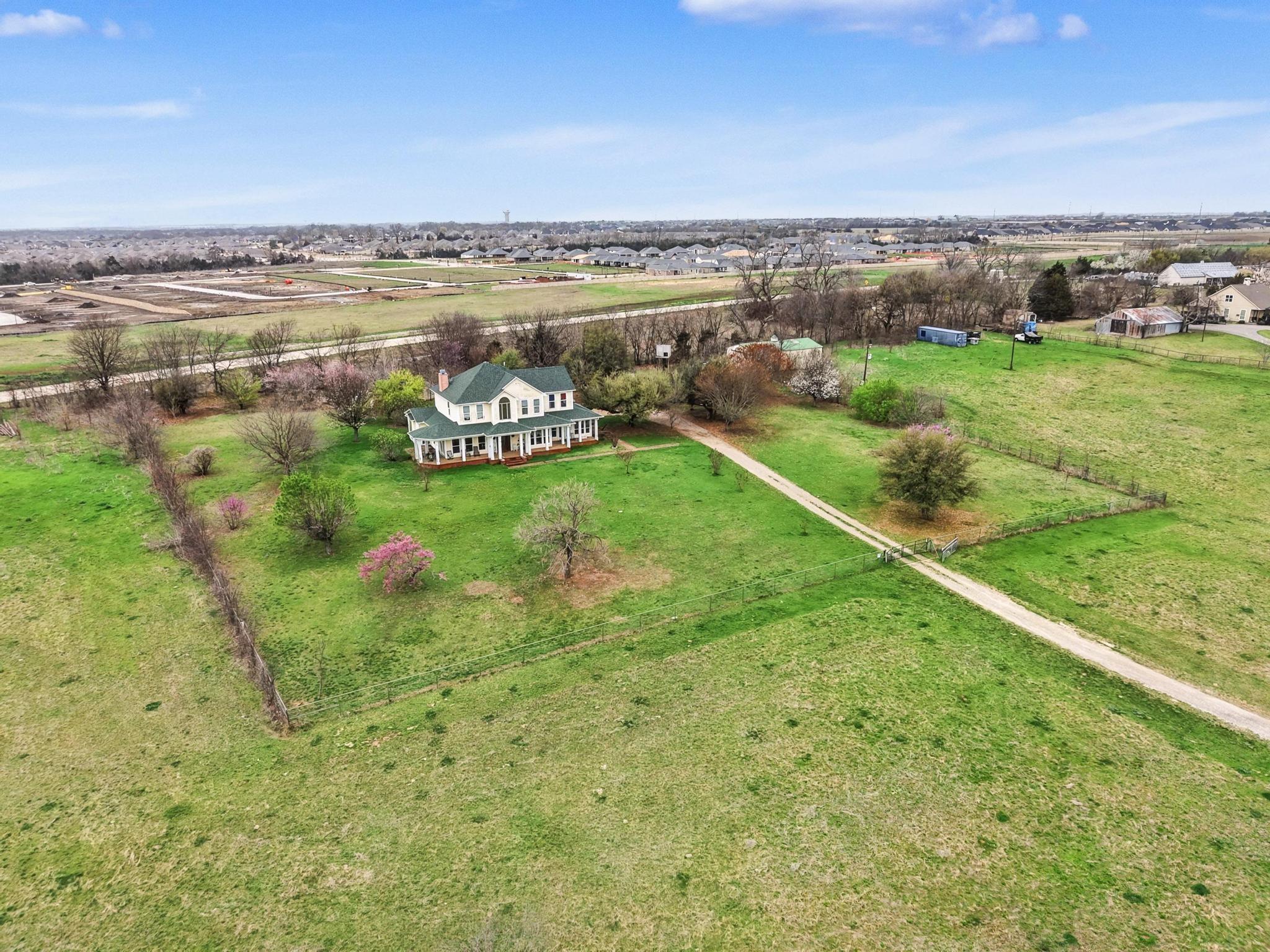 main property photo 23