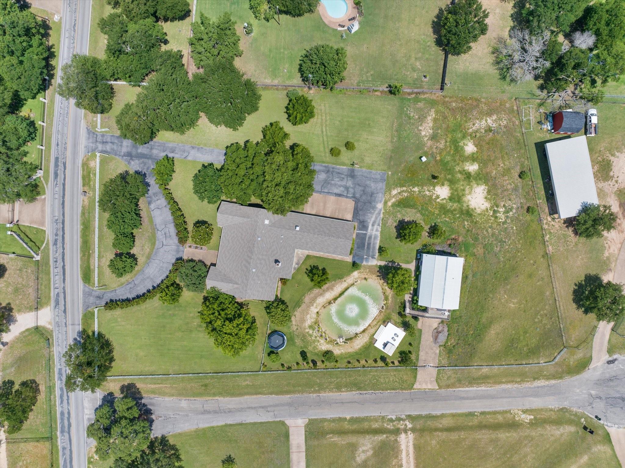 main property photo 38