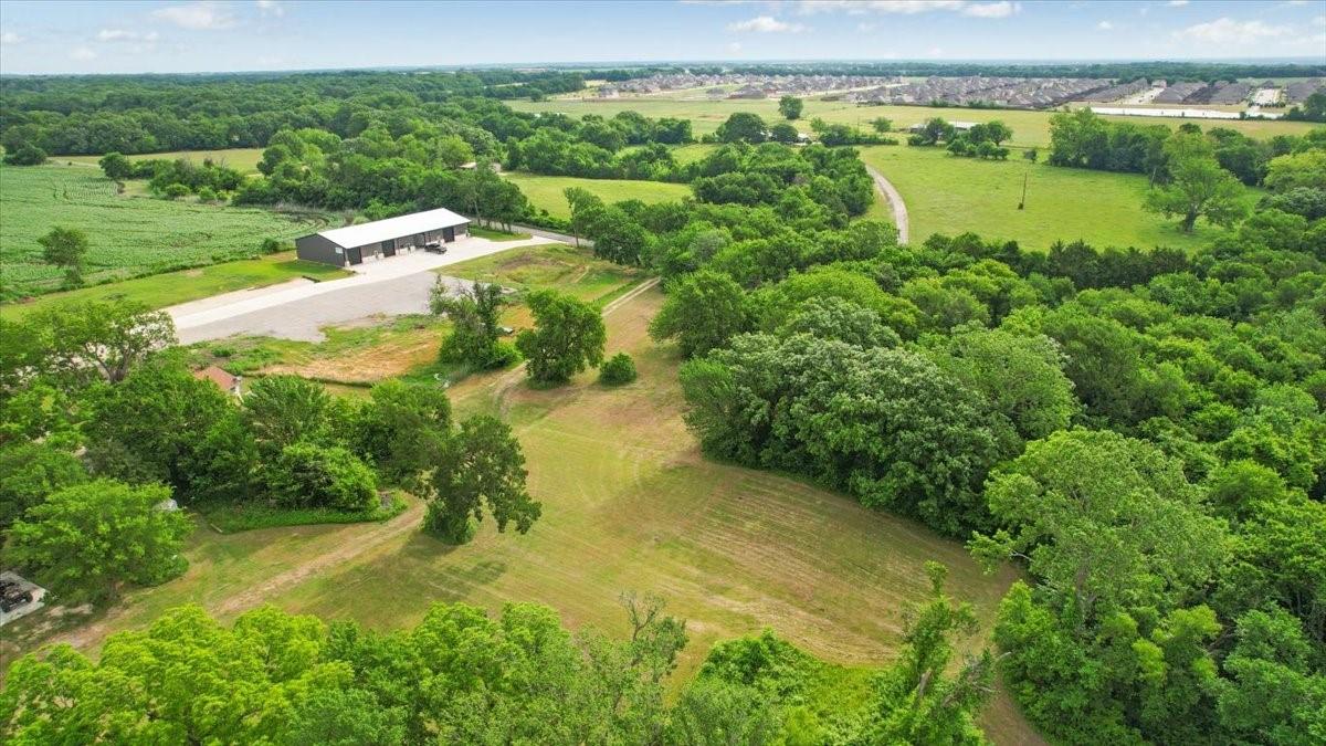 main property photo 15