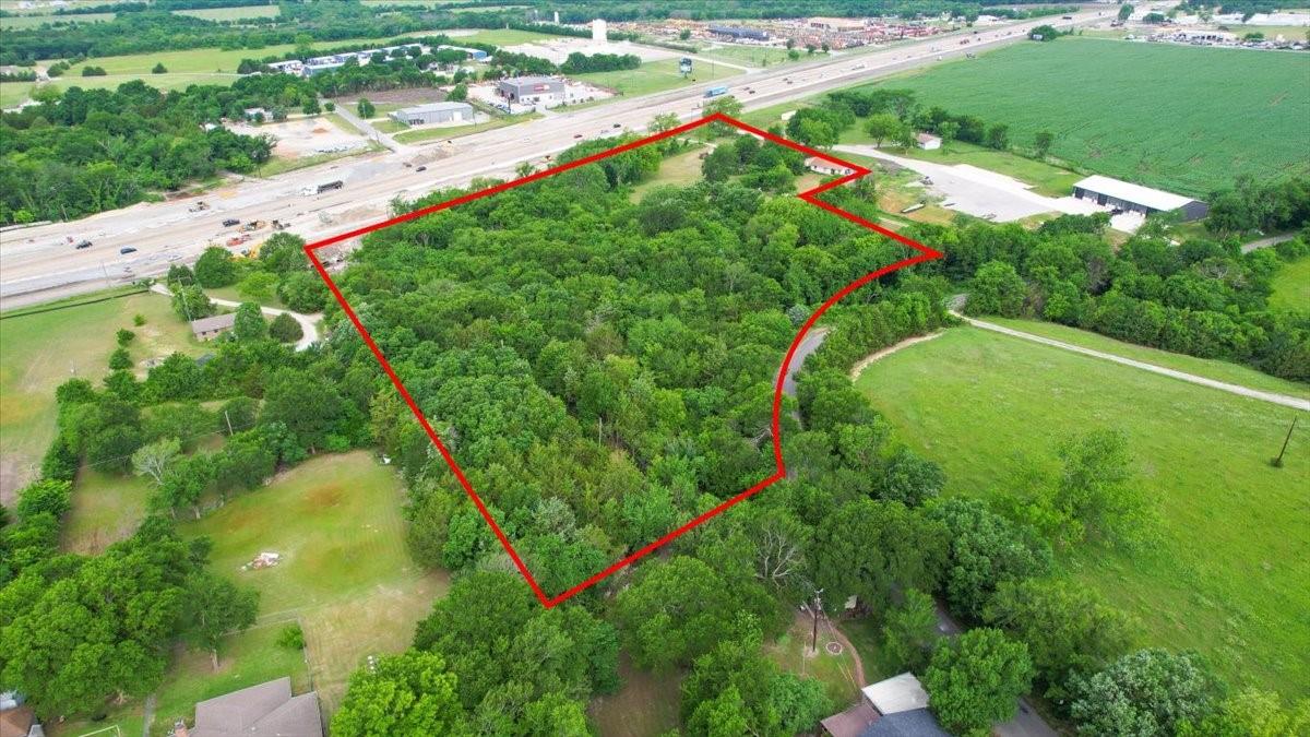 main property photo 7