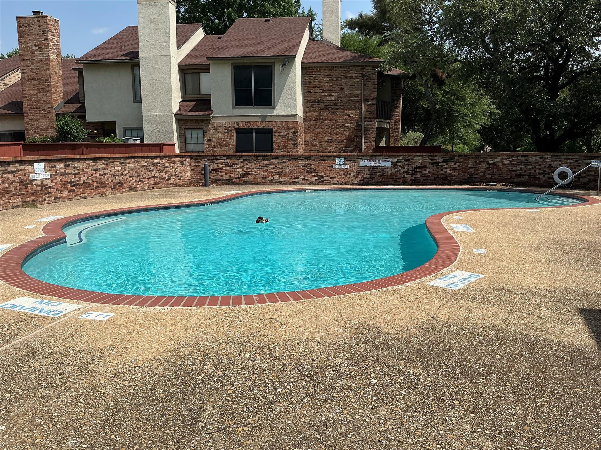 main property photo 14