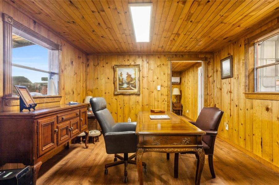 main property photo 33