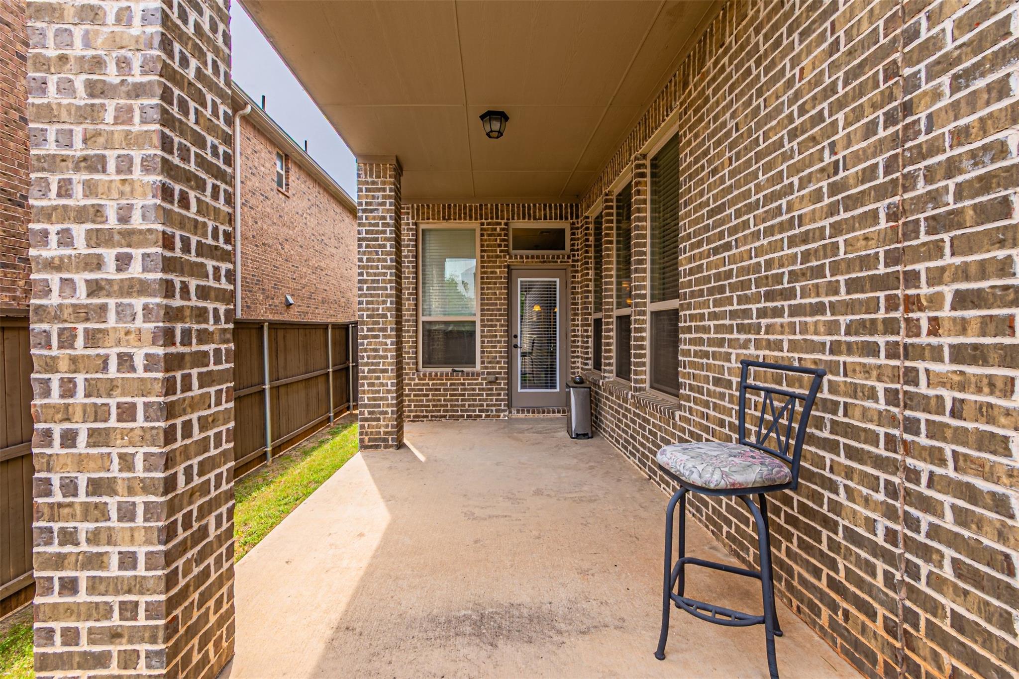 main property photo 19
