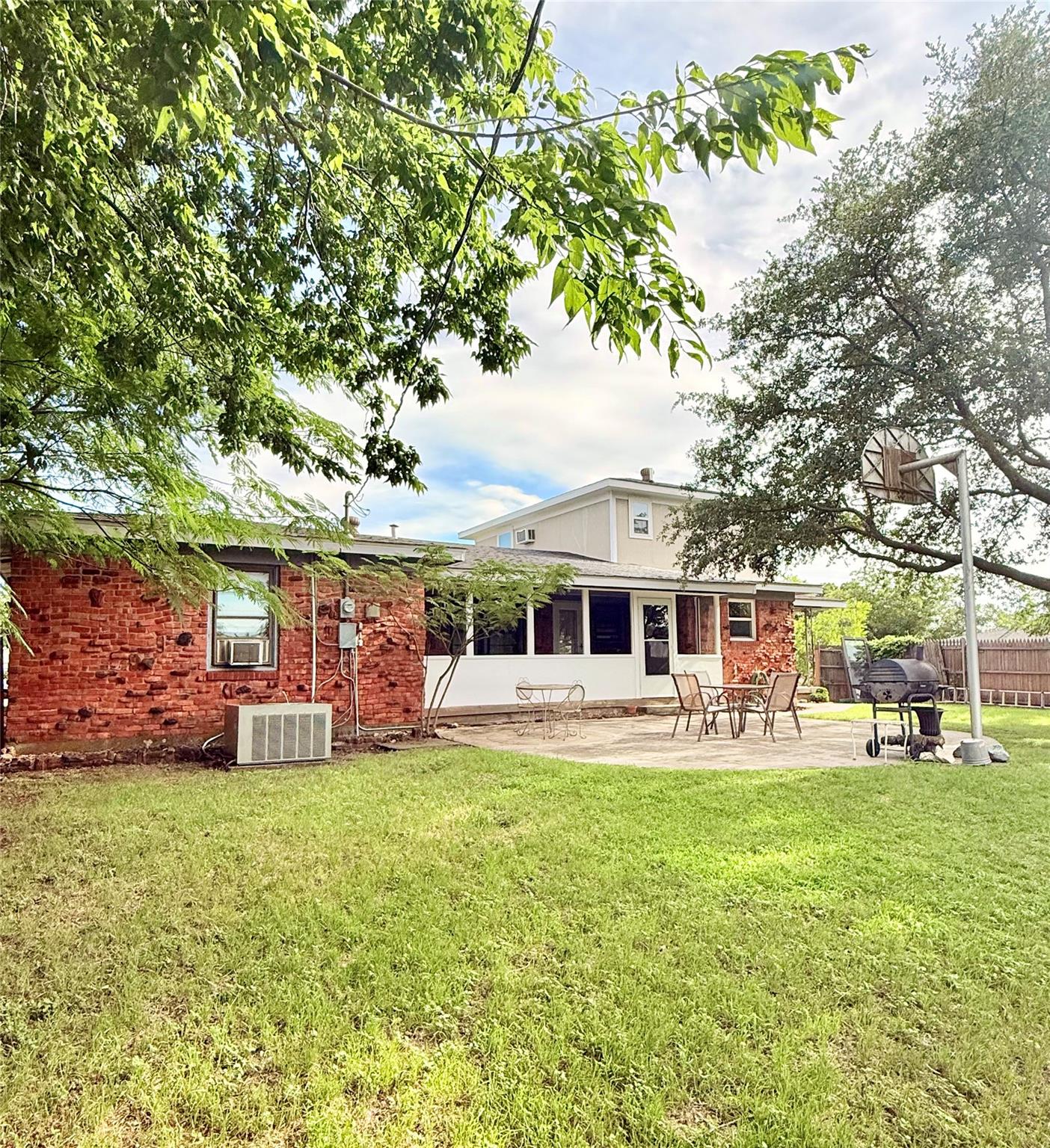 main property photo 21