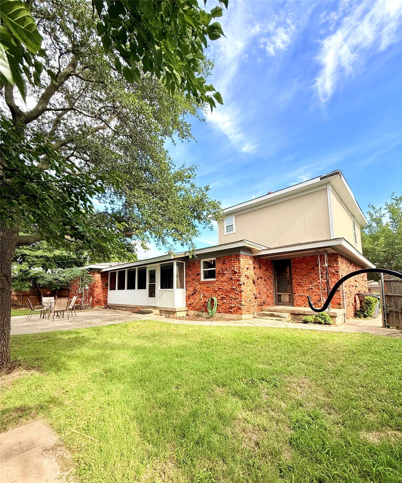 main property photo 22