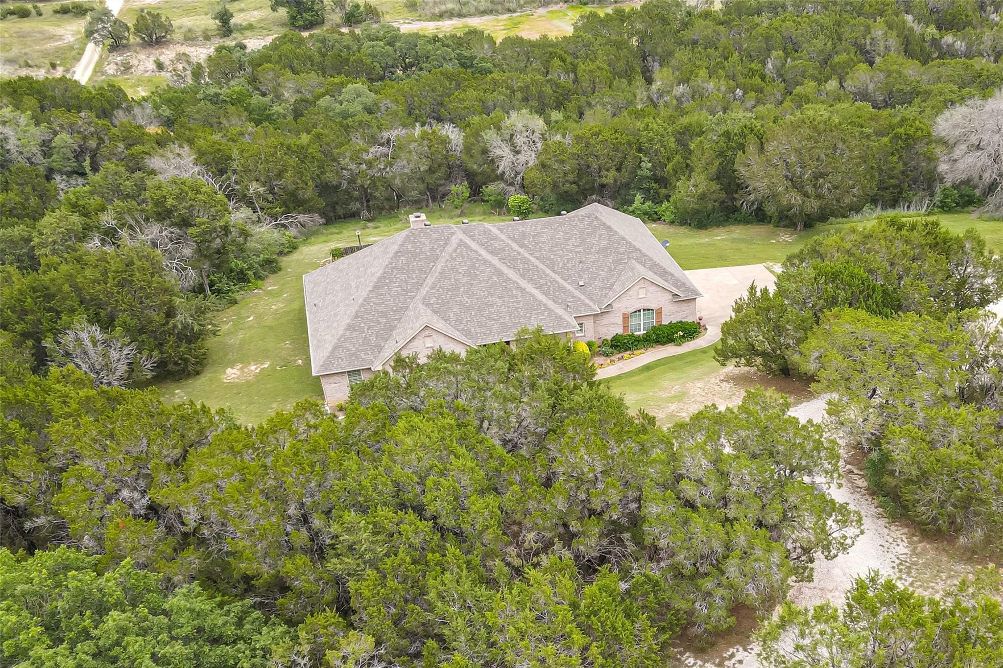 main property photo 36